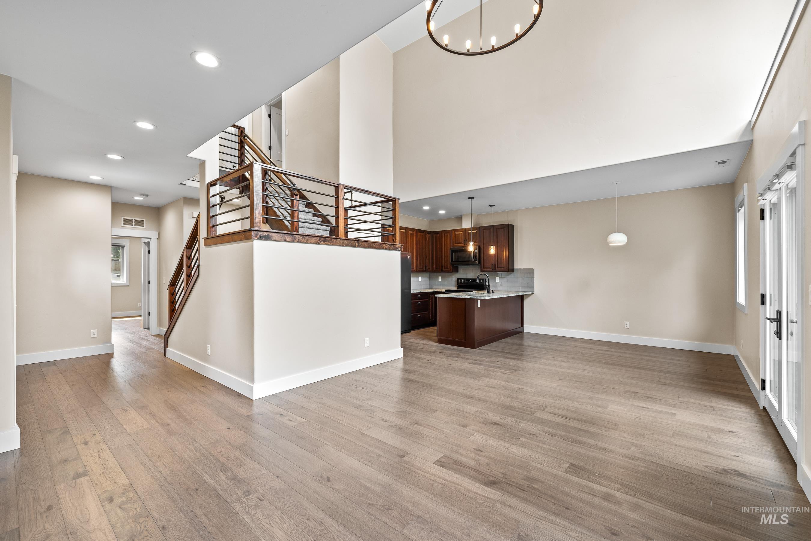 601 Bluewater Circle Property Photo 18