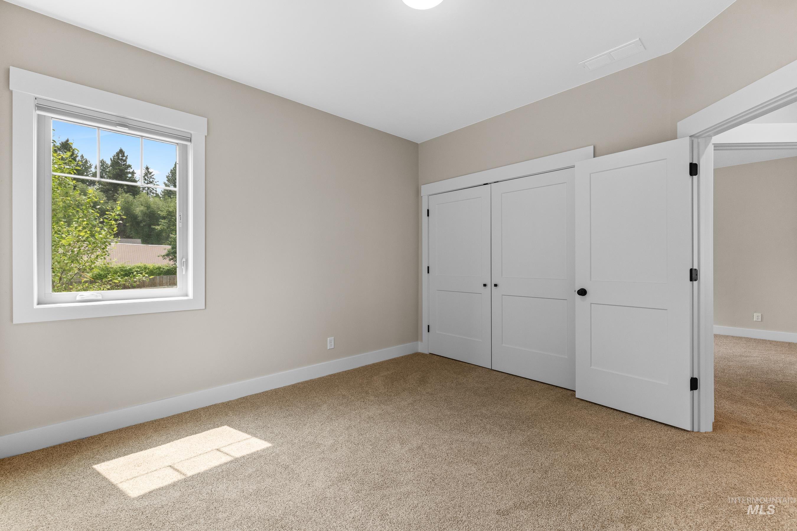 601 Bluewater Circle Property Photo 33