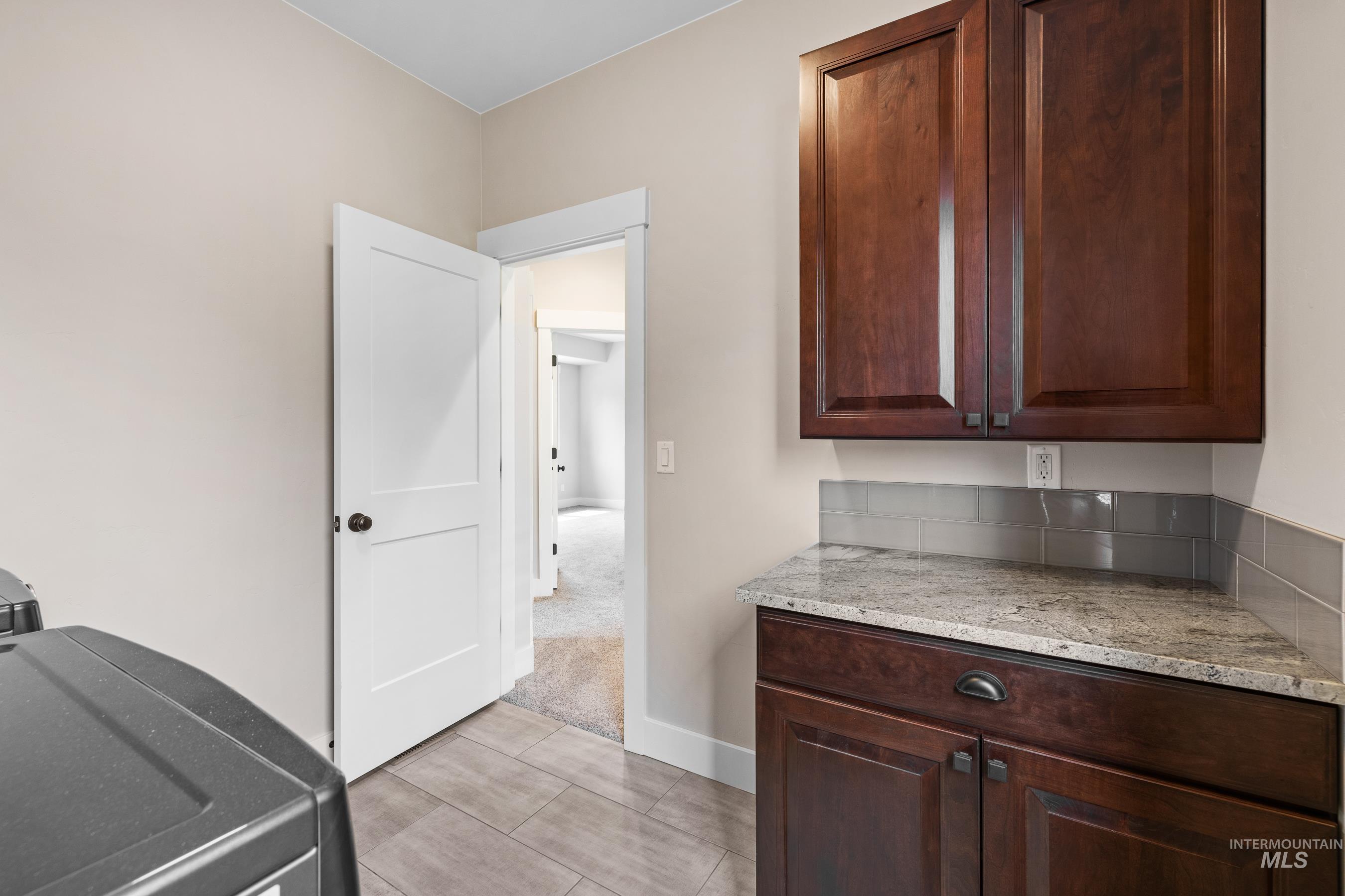 601 Bluewater Circle Property Photo 39