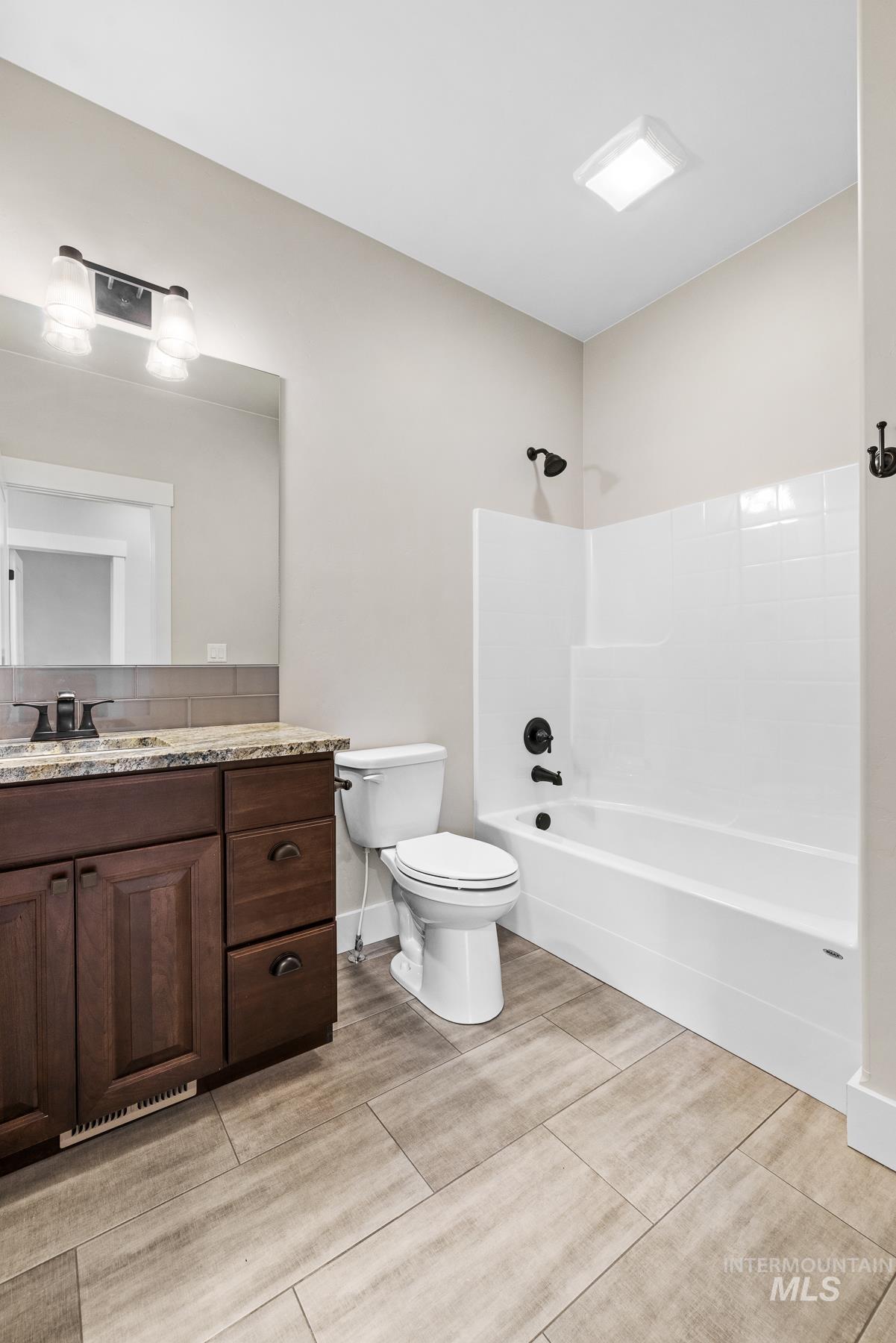 601 Bluewater Circle Property Photo 41