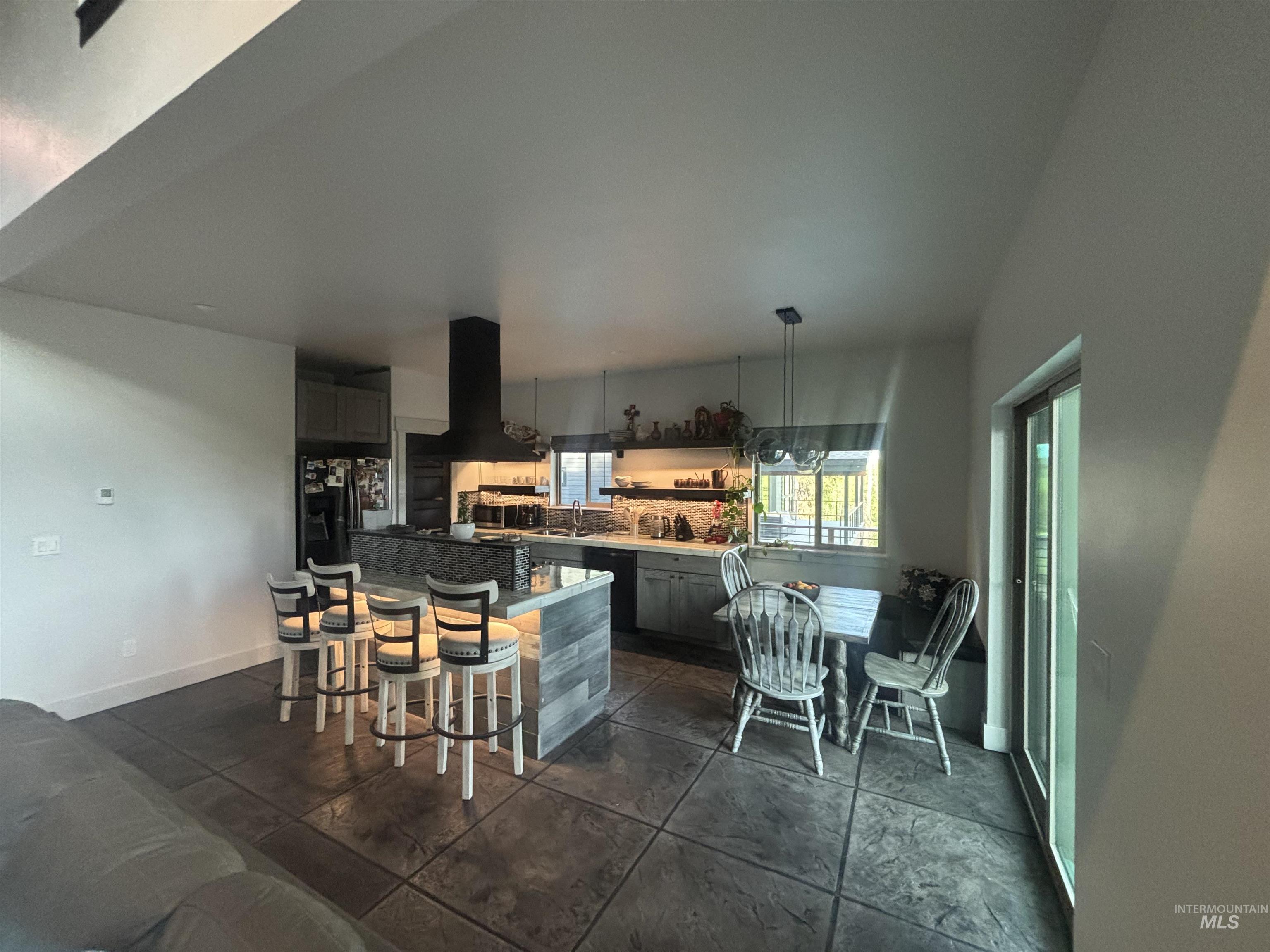 1541 Dragonfly Loop Property Photo 9