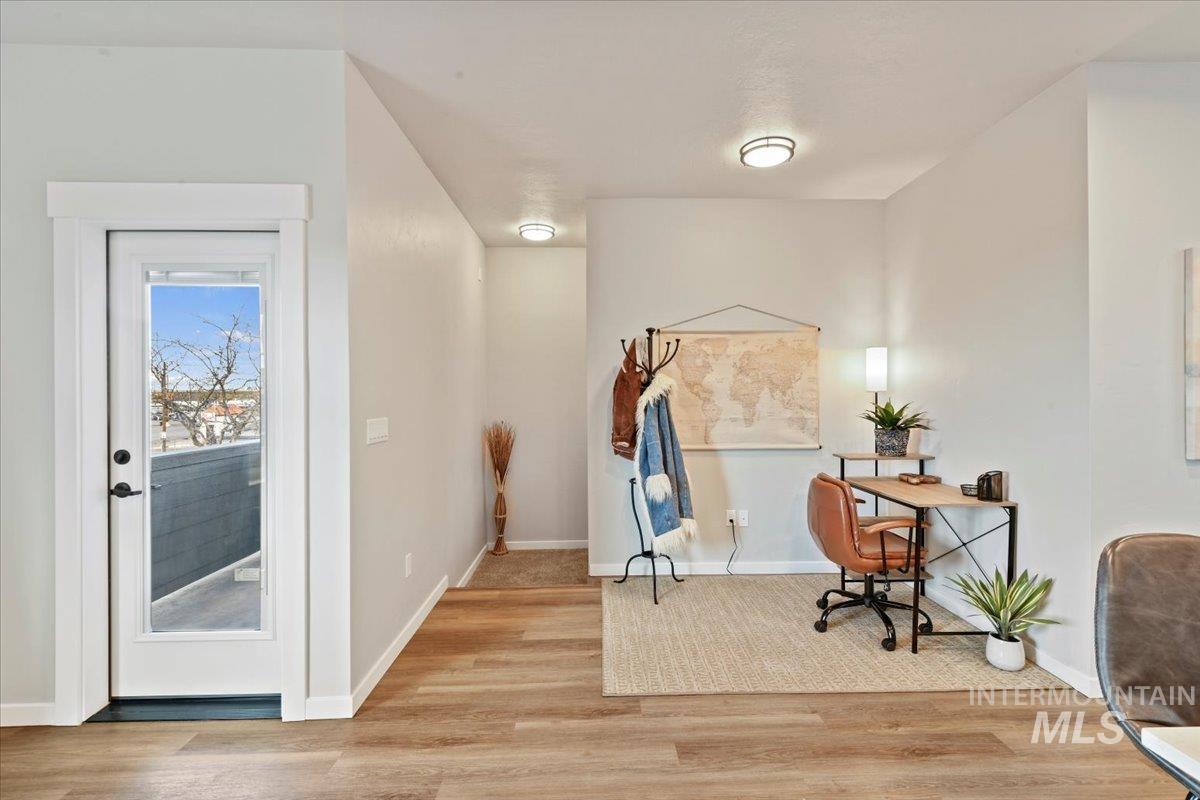511 N Lucy Lane Property Photo 4