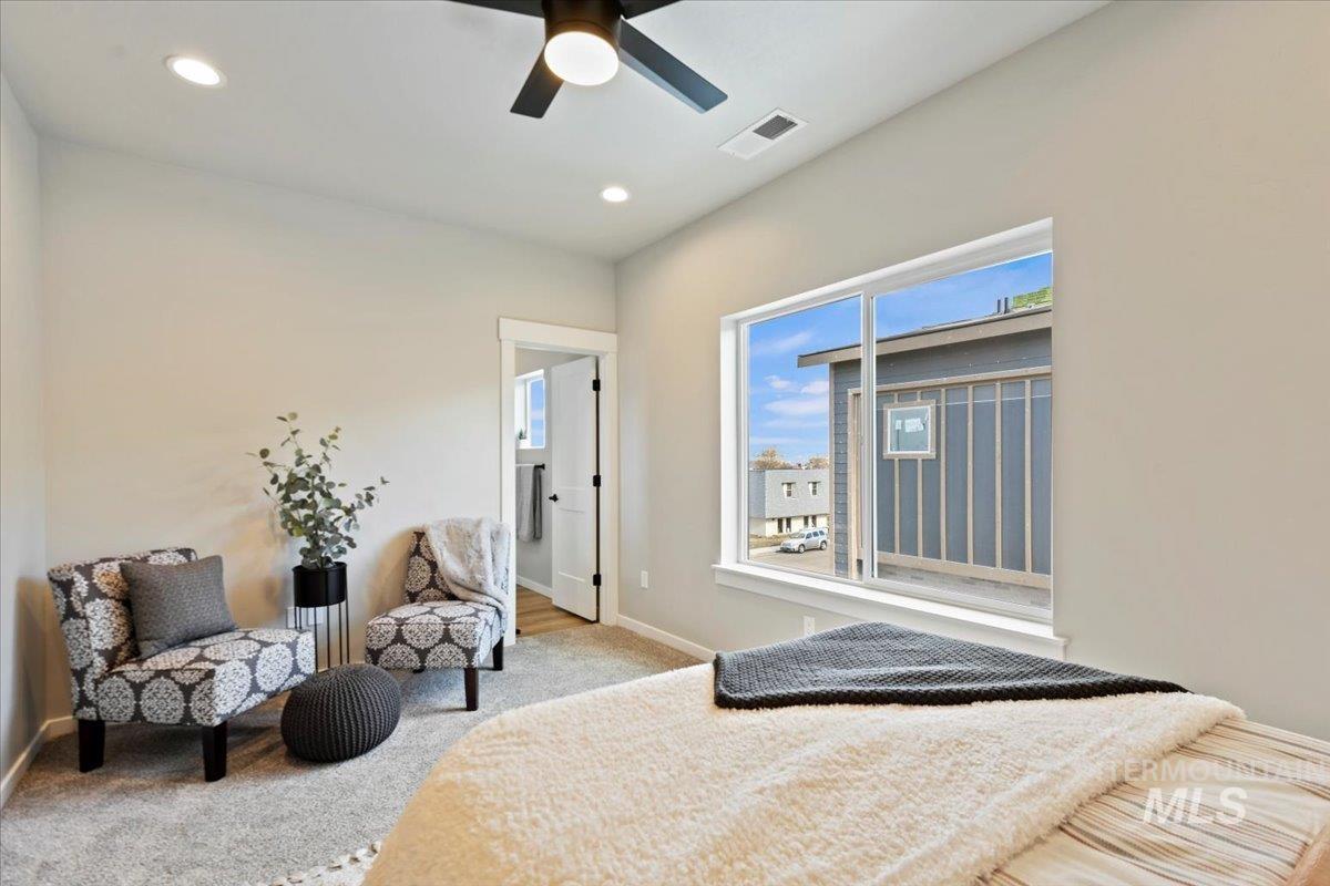 511 N Lucy Lane Property Photo 13