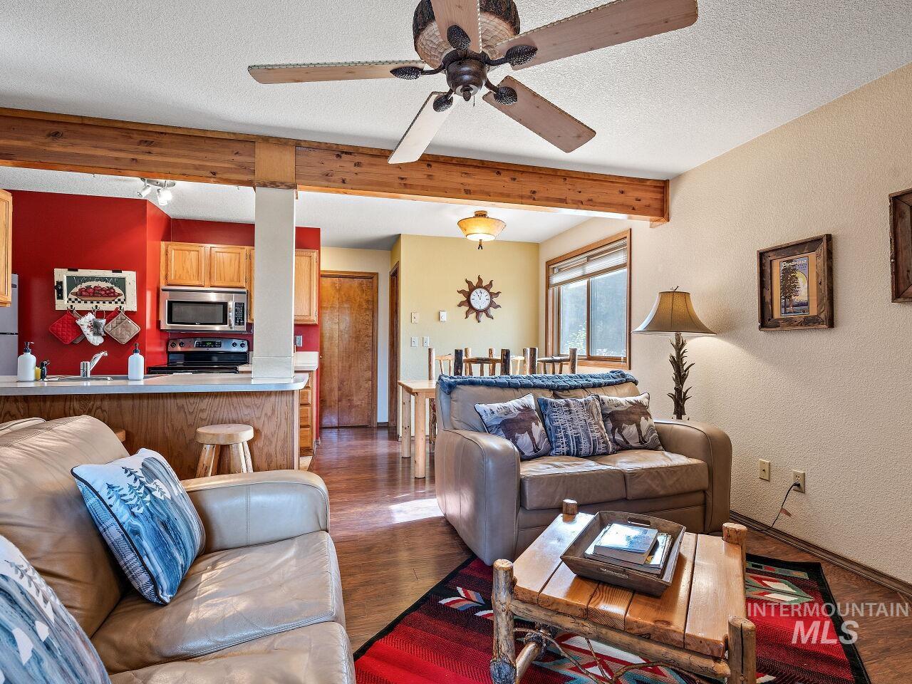 601 Hemlock St. Property Photo 14