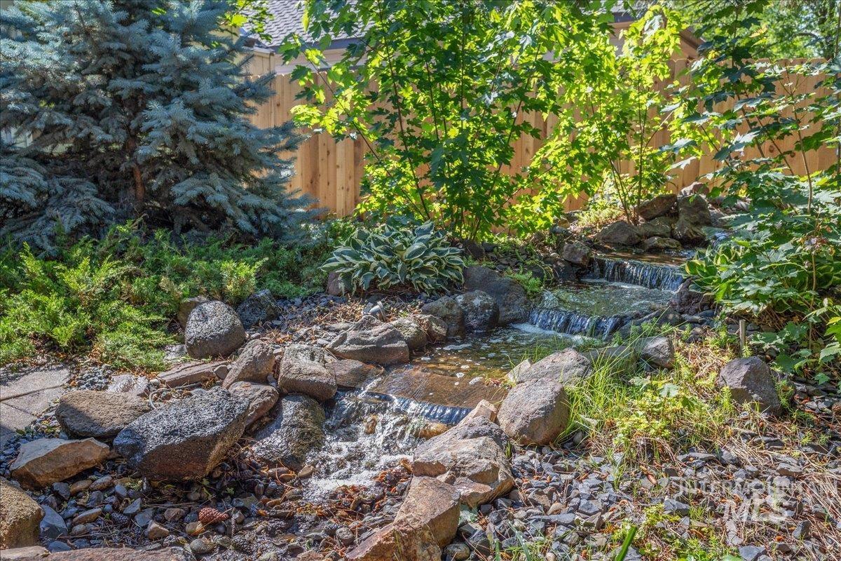 4975 N Morninggale Way Property Photo 13