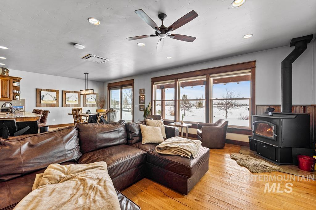 7 Boulder View Place Property Photo 17