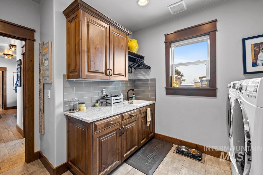 7 Boulder View Place Property Photo 37