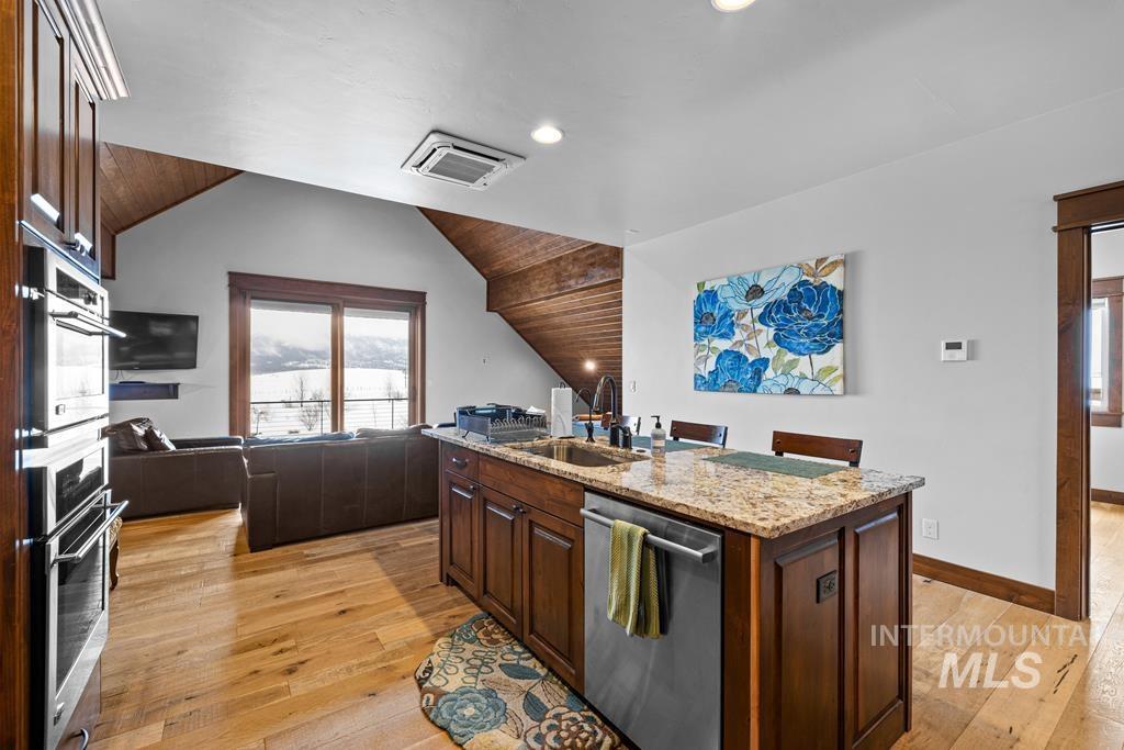 7 Boulder View Place Property Photo 45
