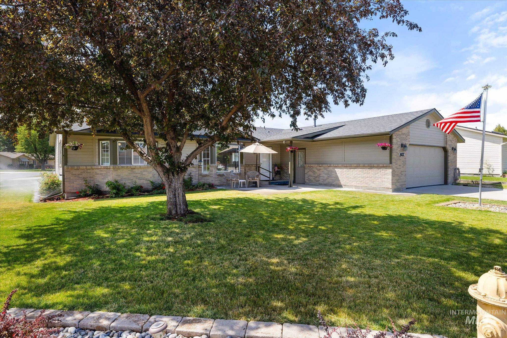 1100 Burnet Dr #602 Property Photo 3