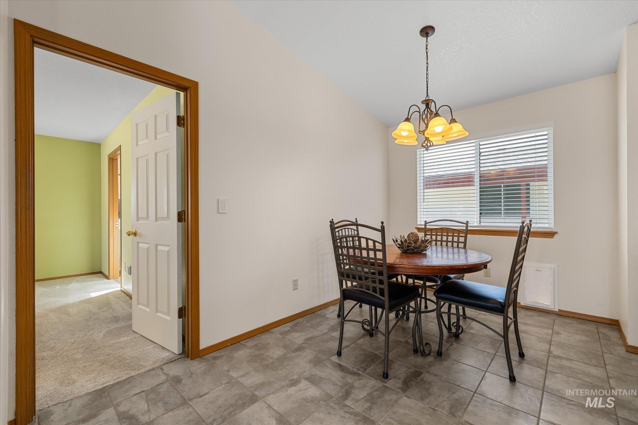1100 Burnet Dr #602 Property Photo 12