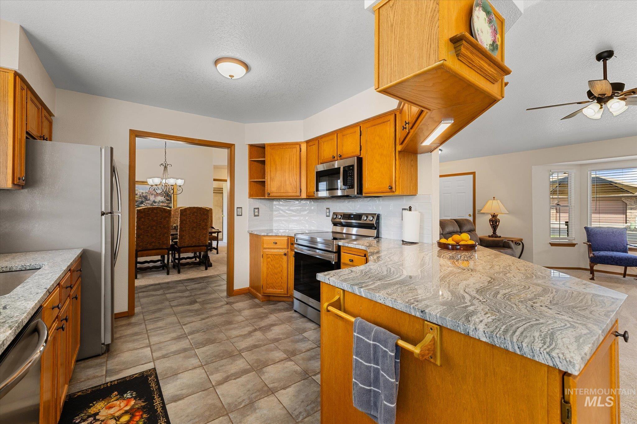 1100 Burnet Dr #602 Property Photo 15