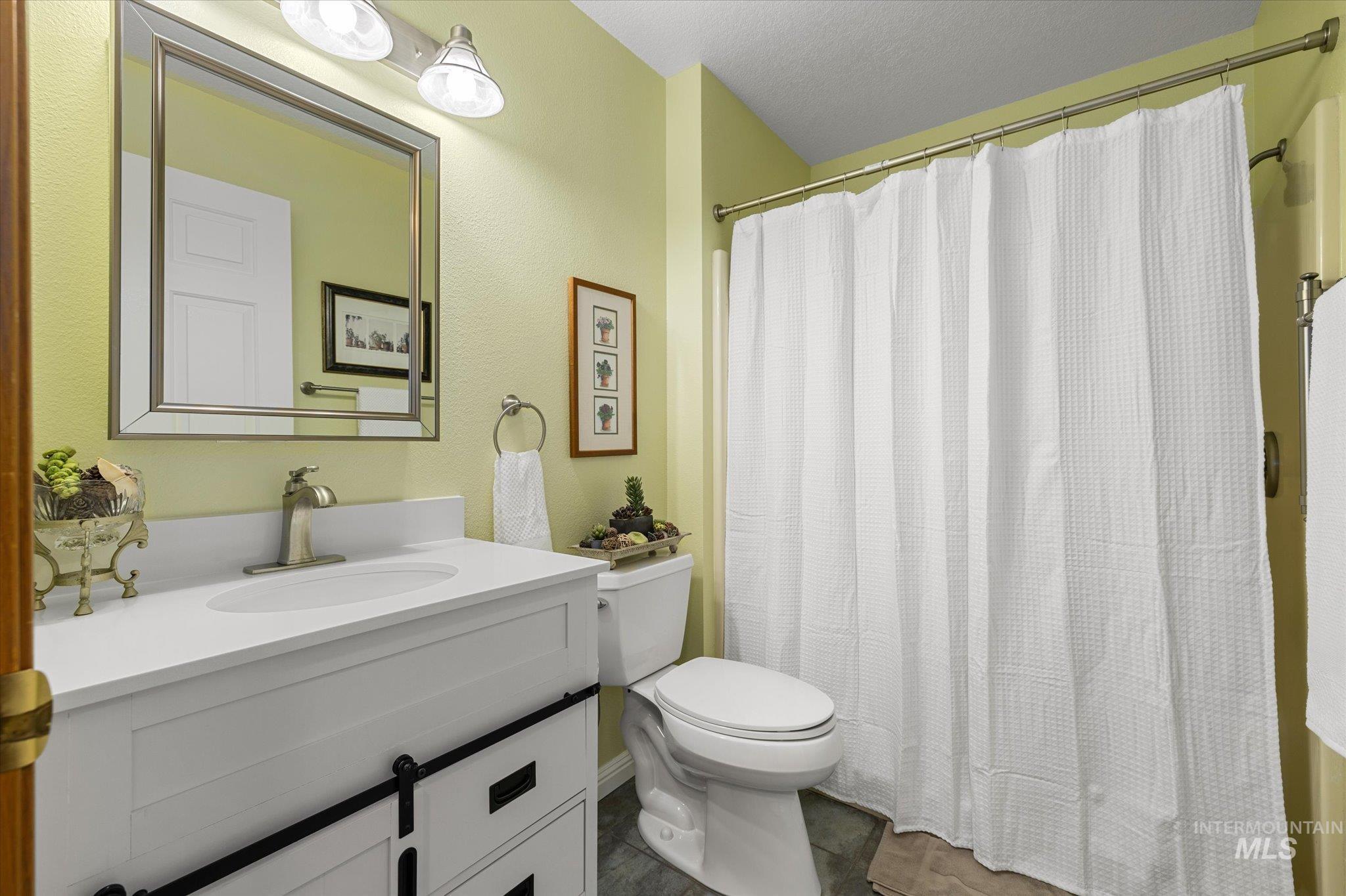 1100 Burnet Dr #602 Property Photo 32
