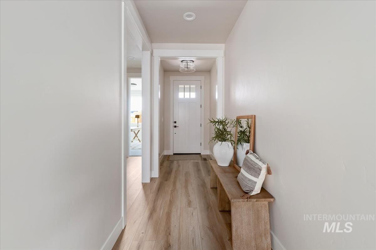 10415 Stony Oak St. Property Photo 9