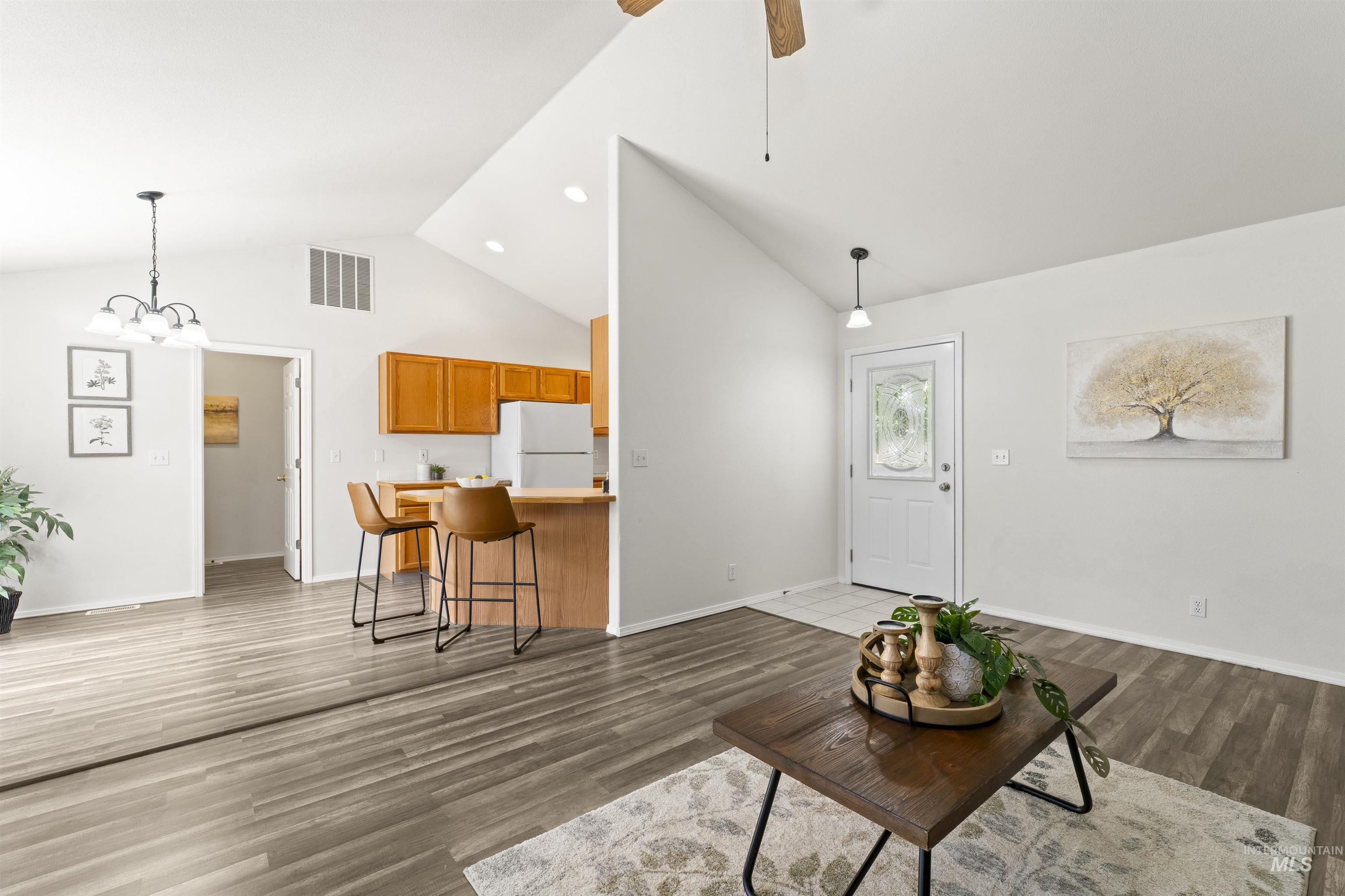 10703 W Stonecrop Ct Property Photo 6