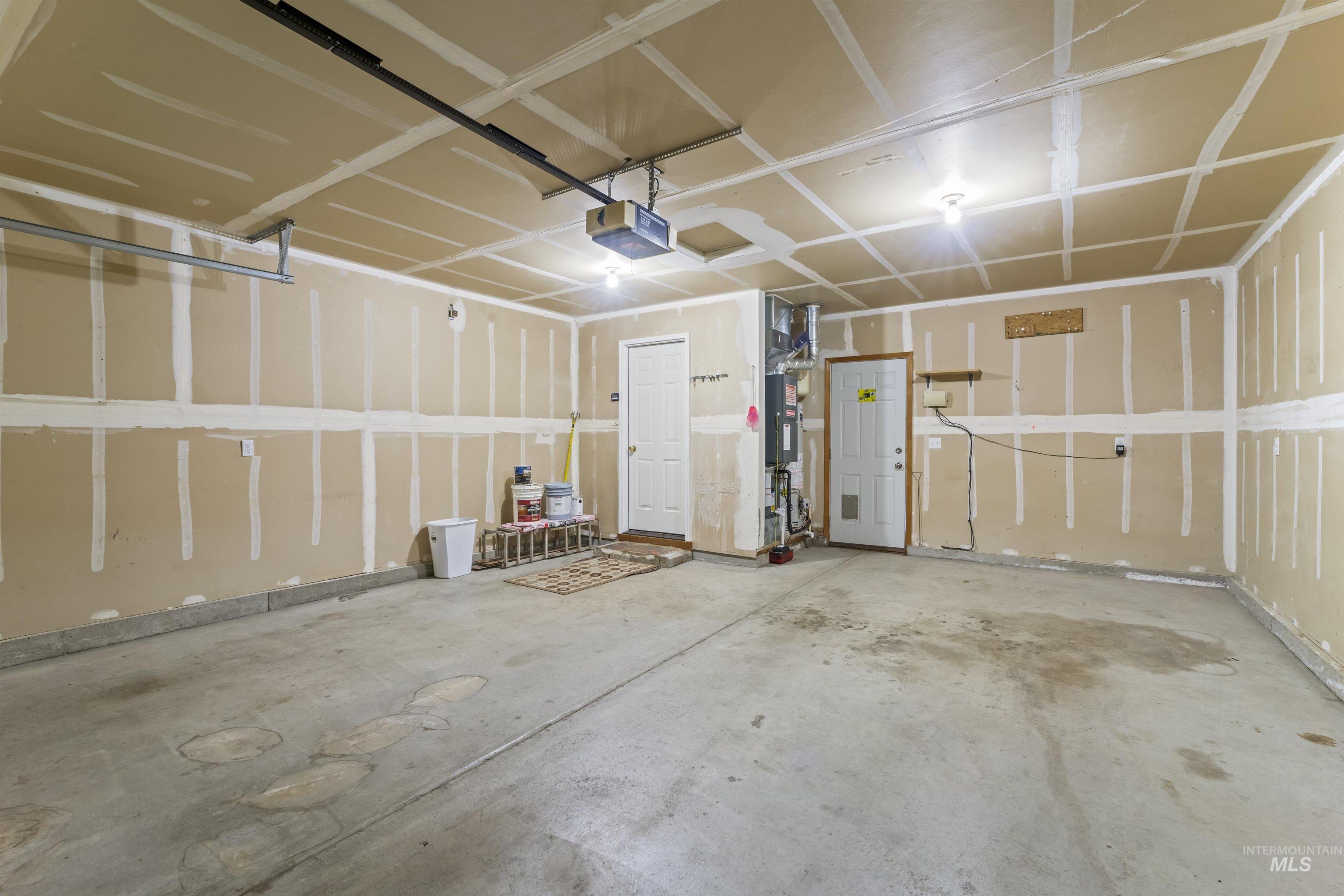 10703 W Stonecrop Ct Property Photo 24