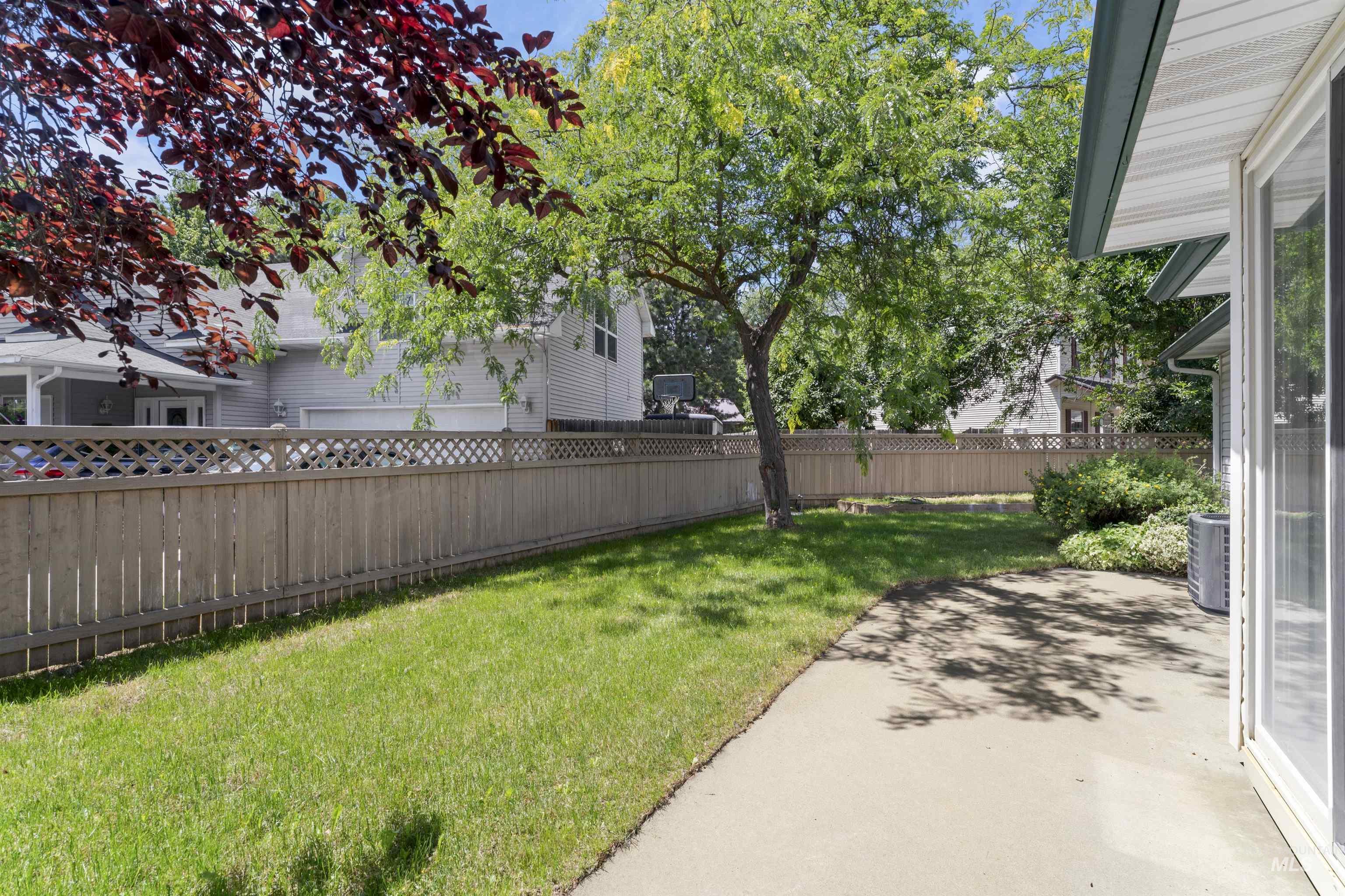 10703 W Stonecrop Ct Property Photo 27