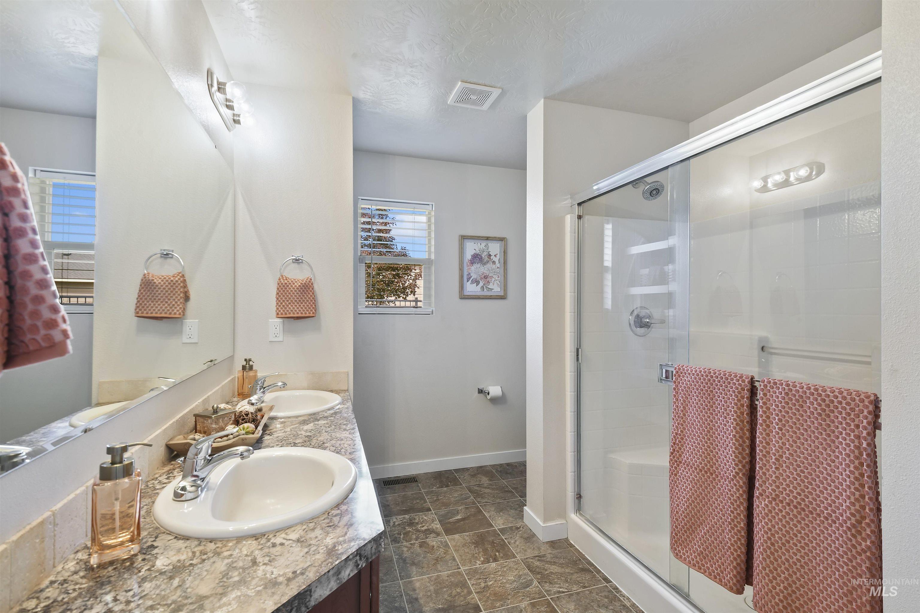 541 W Allspice St. Property Photo 17