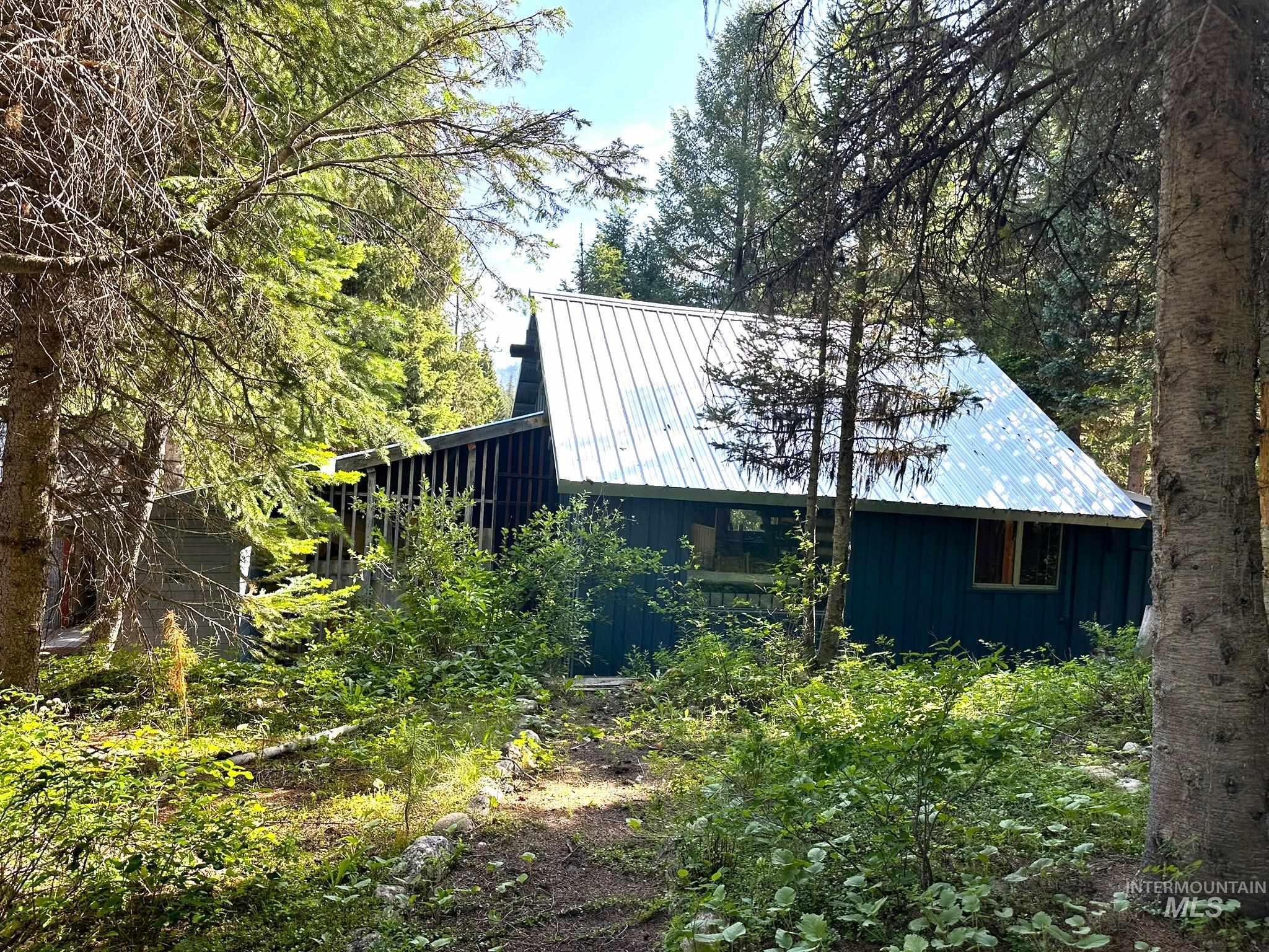 5 Fir Property Photo 2