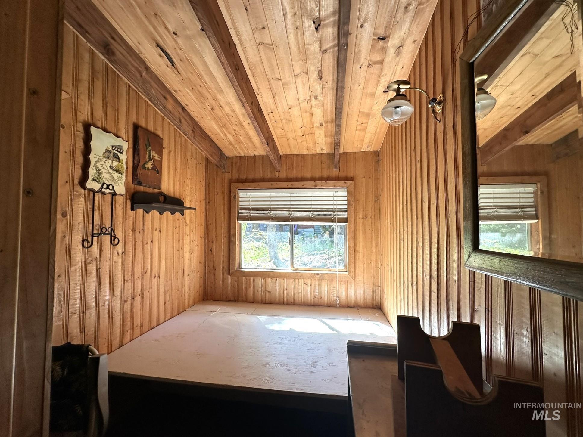 5 Fir Property Photo 11