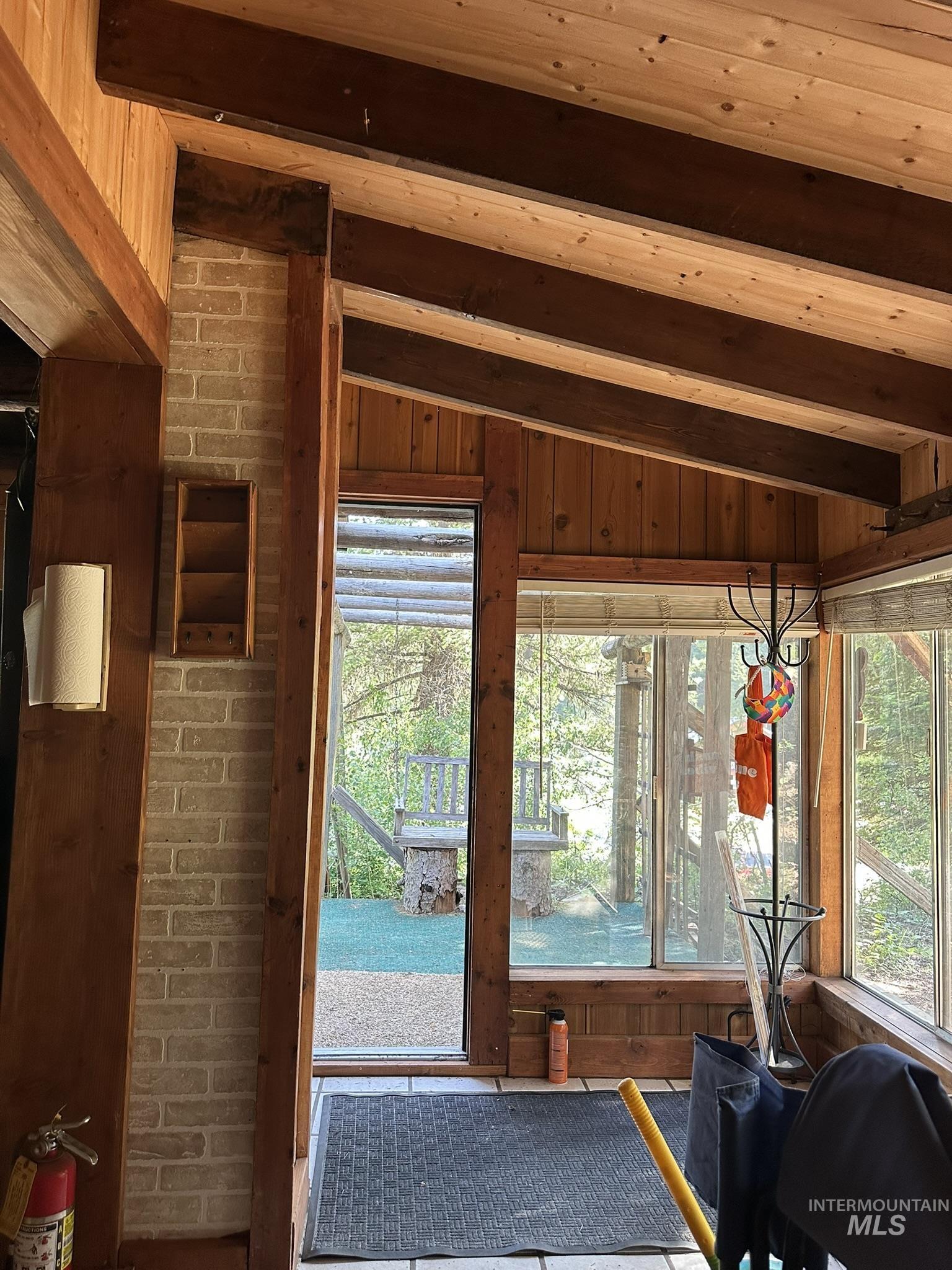 5 Fir Property Photo 13