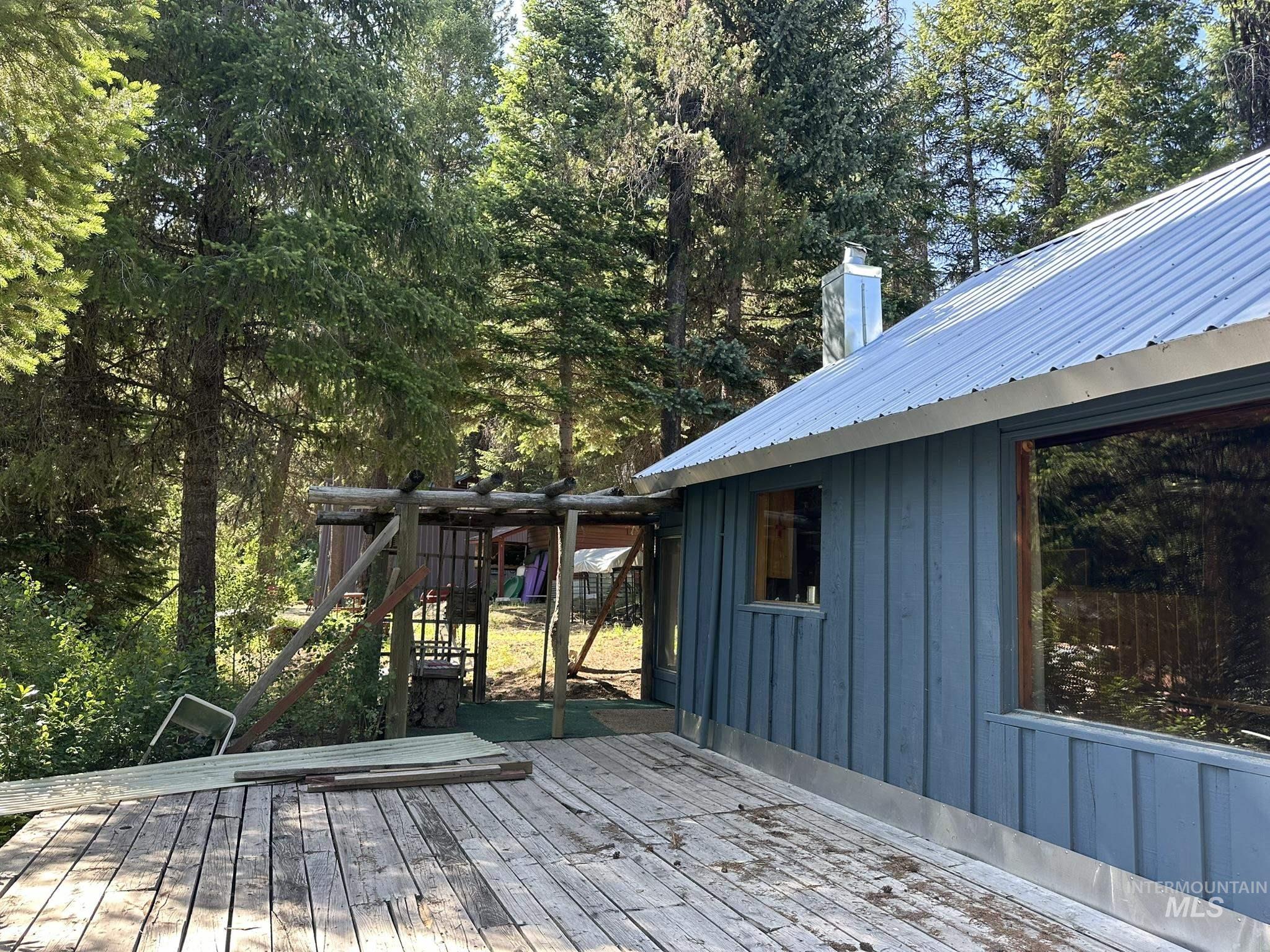 5 Fir Property Photo 17