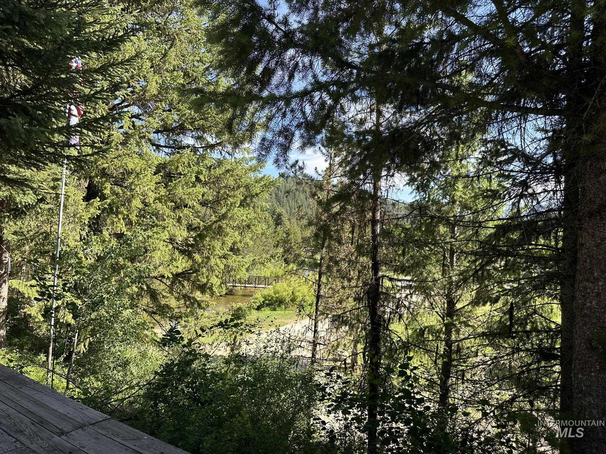 5 Fir Property Photo 28