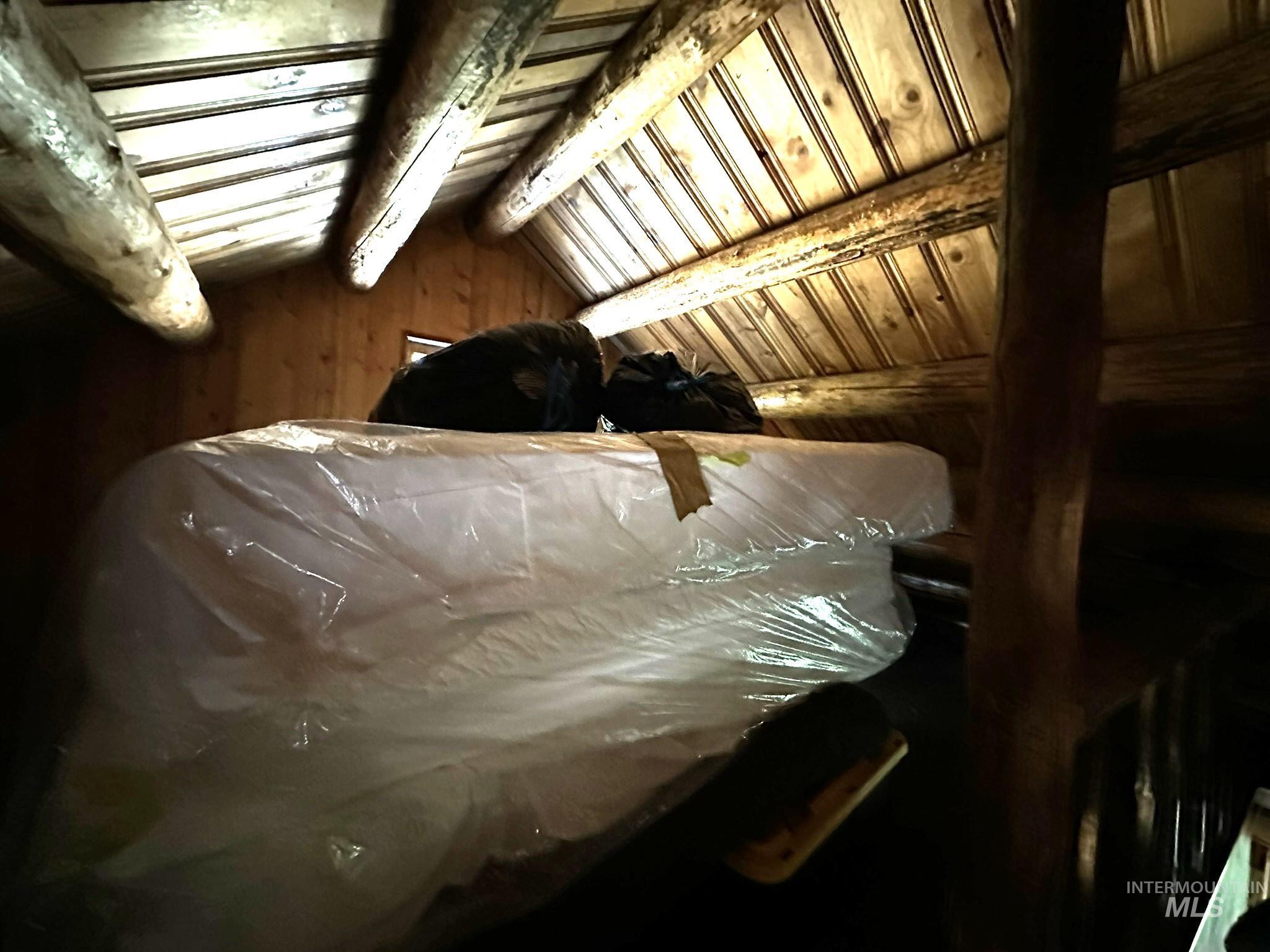 5 Fir Property Photo 32