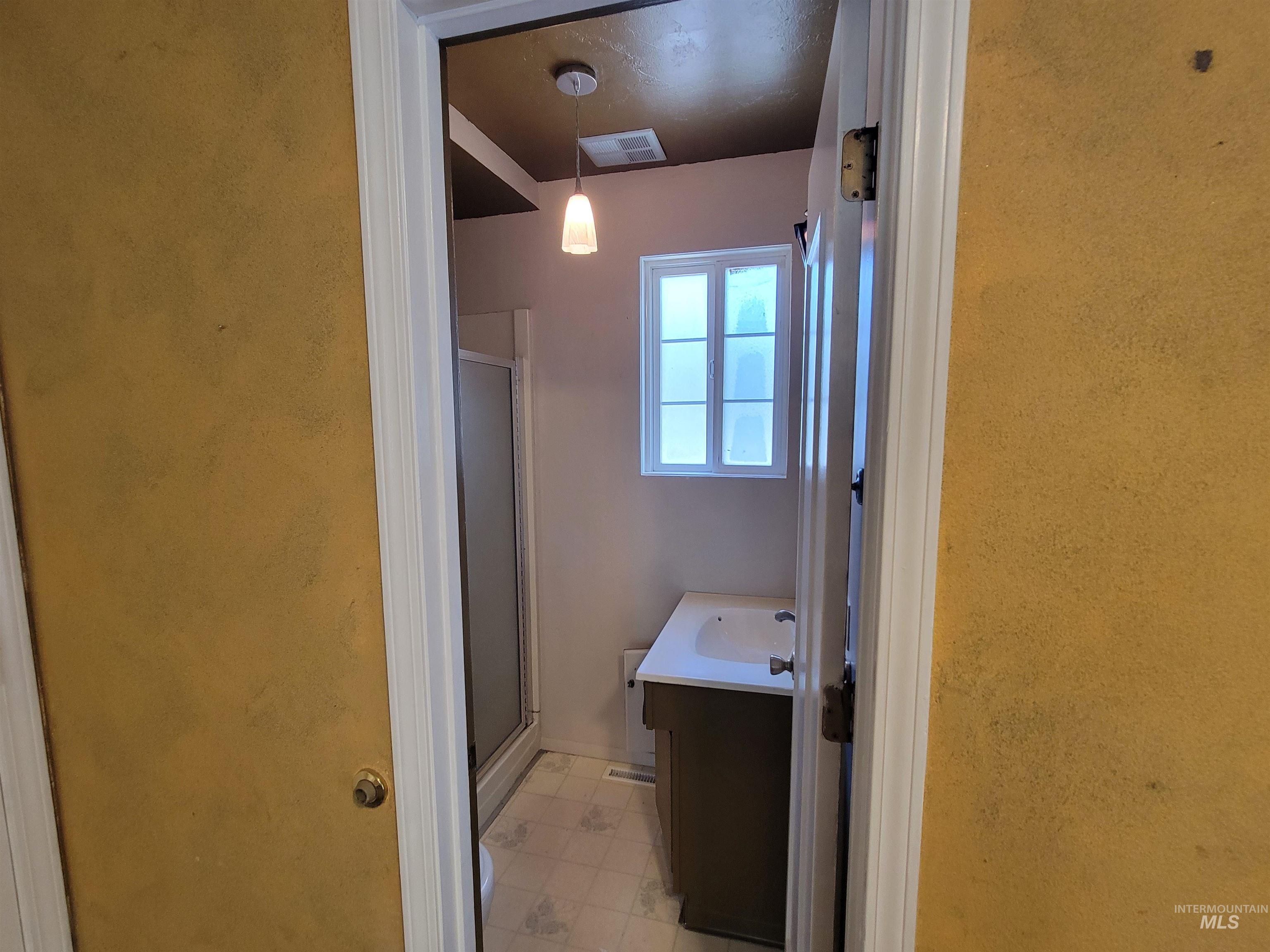 706 N Sunrise Blvd Property Photo 11