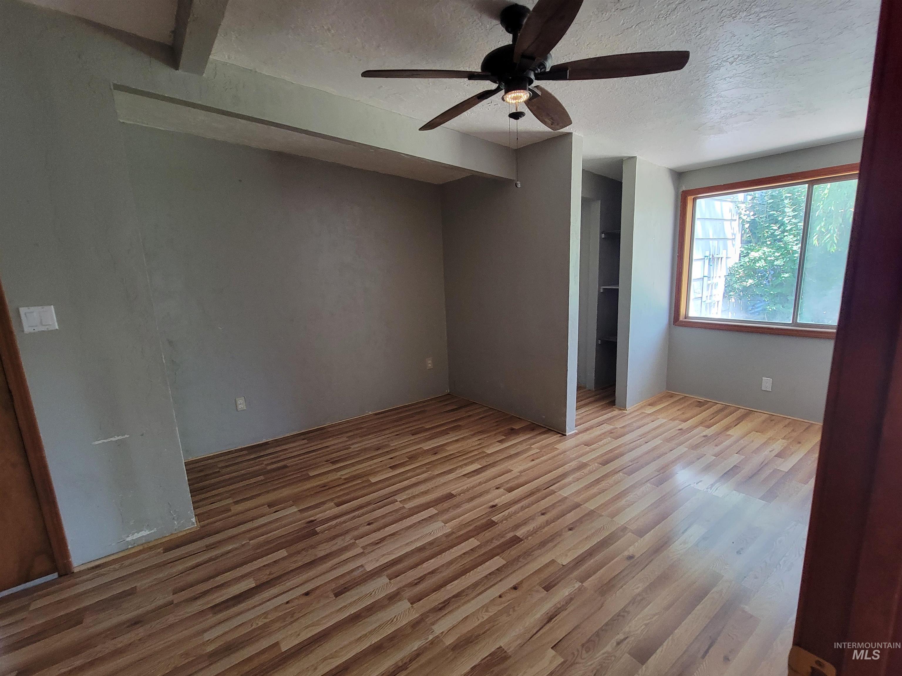 706 N Sunrise Blvd Property Photo 12