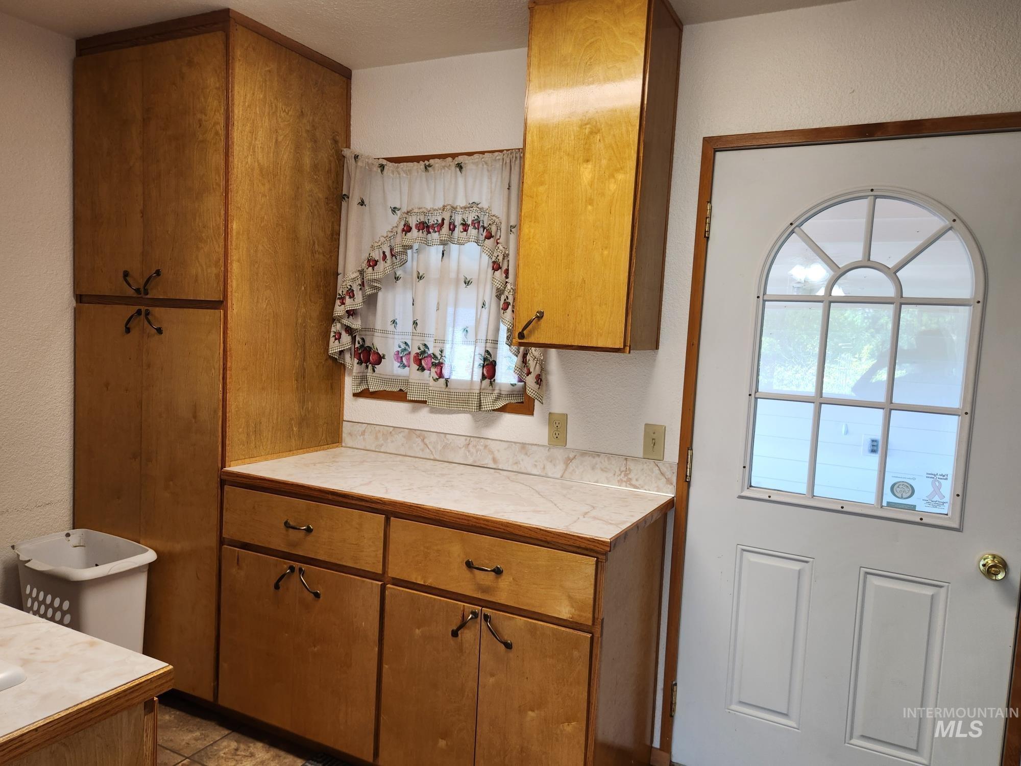367 Woodland Rd Property Photo 12
