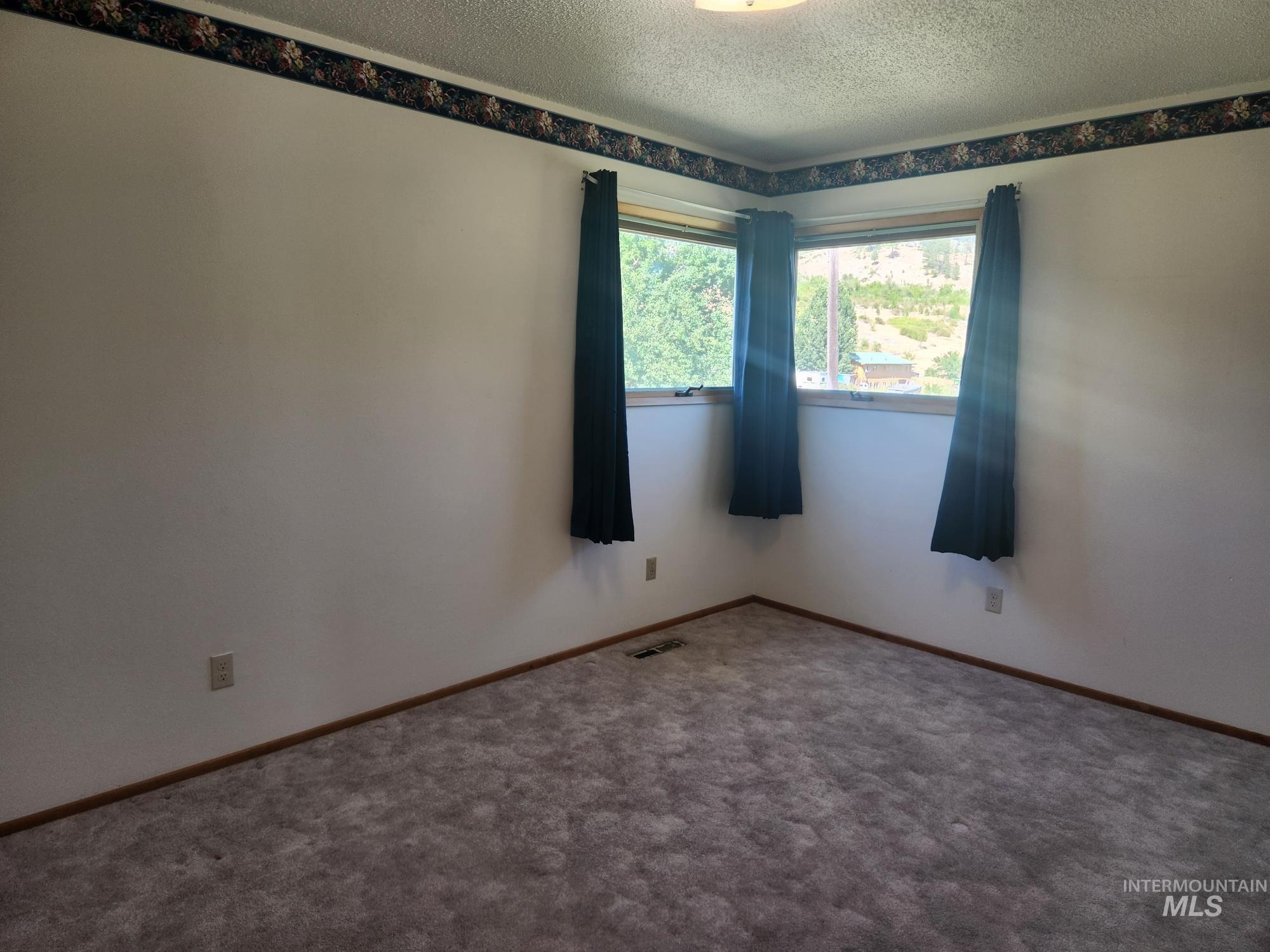 367 Woodland Rd Property Photo 19