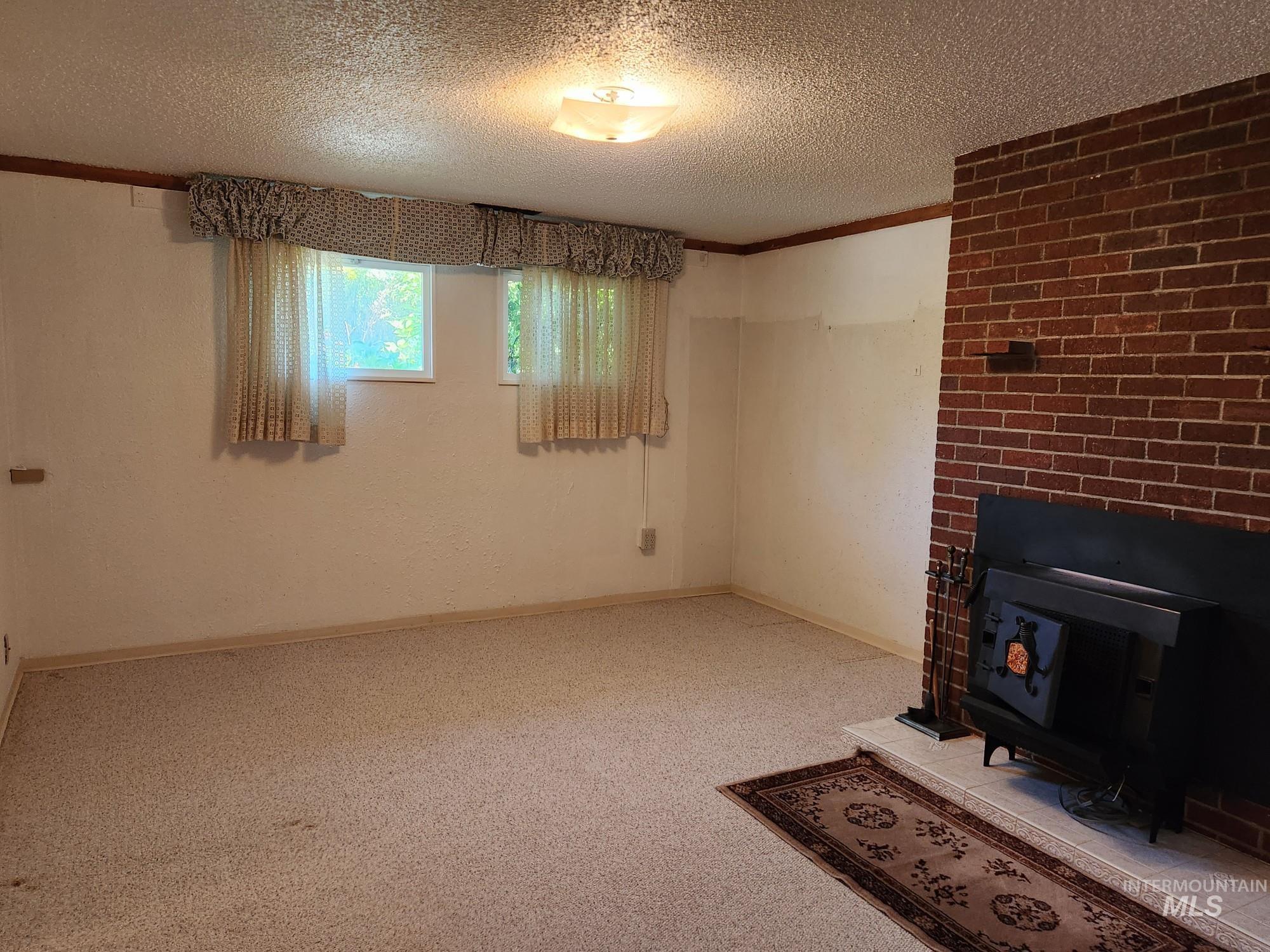 367 Woodland Rd Property Photo 23