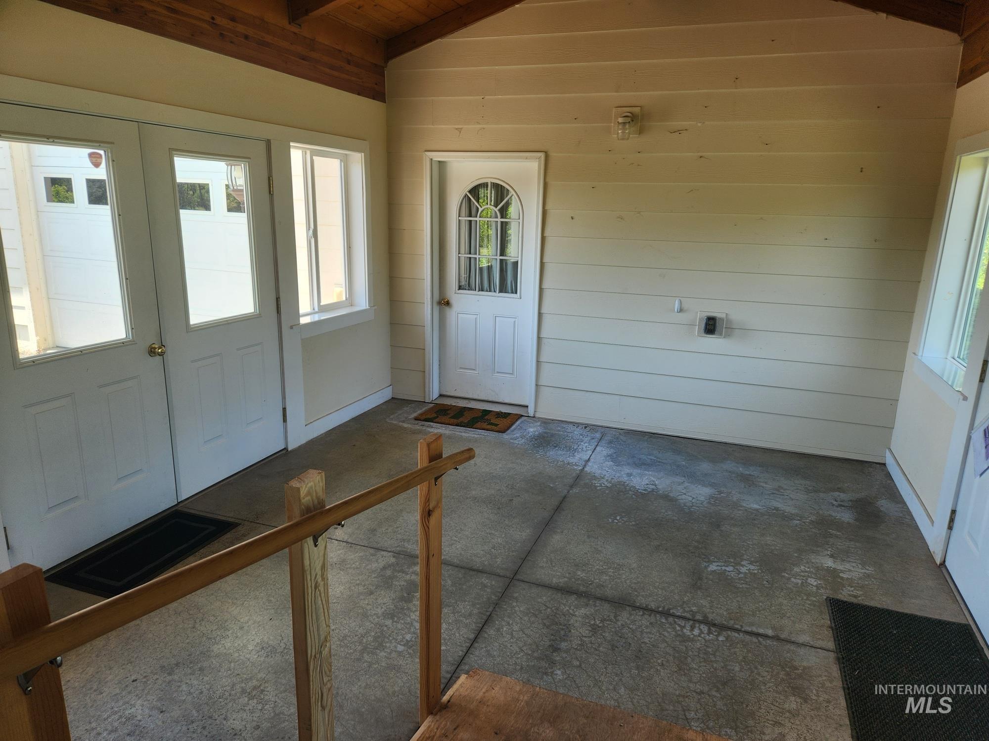 367 Woodland Rd Property Photo 32