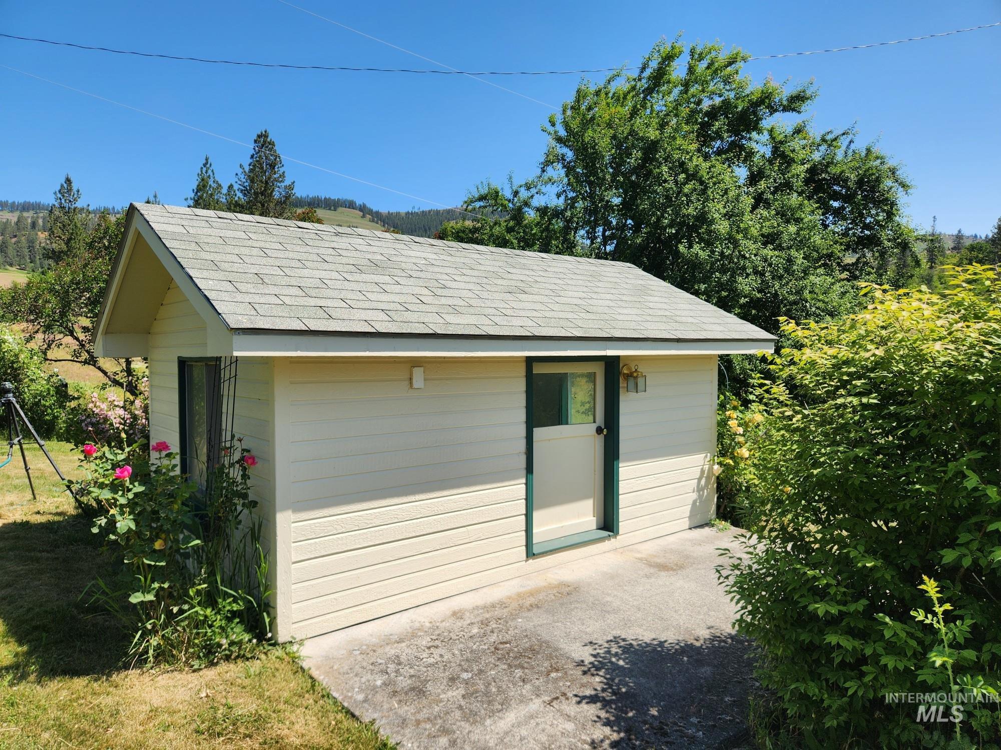 367 Woodland Rd Property Photo 43