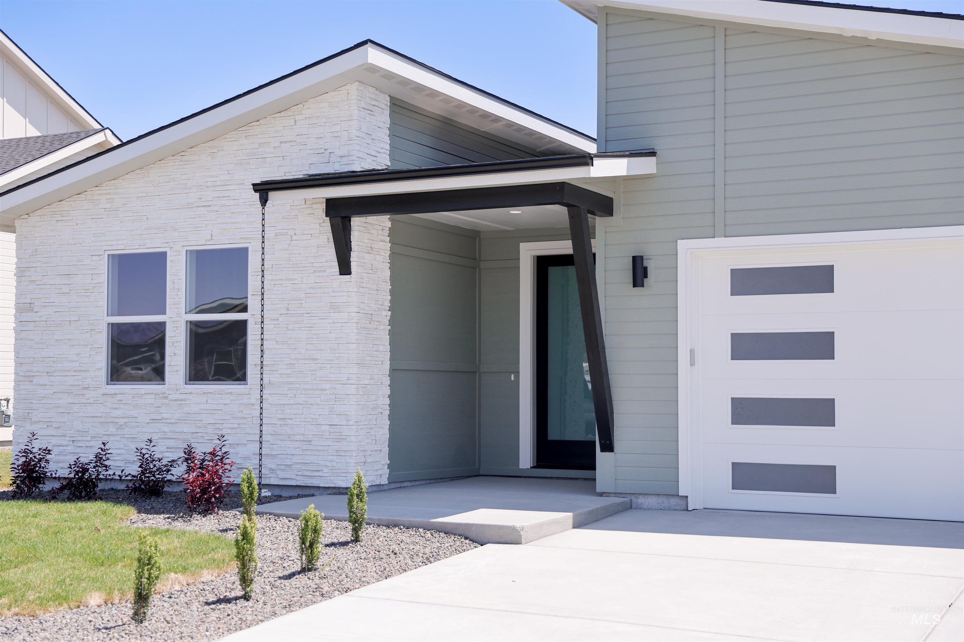 2736 Nonius Property Photo 2