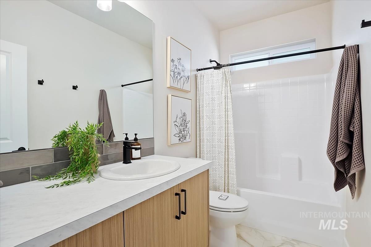 2736 Nonius Property Photo 22