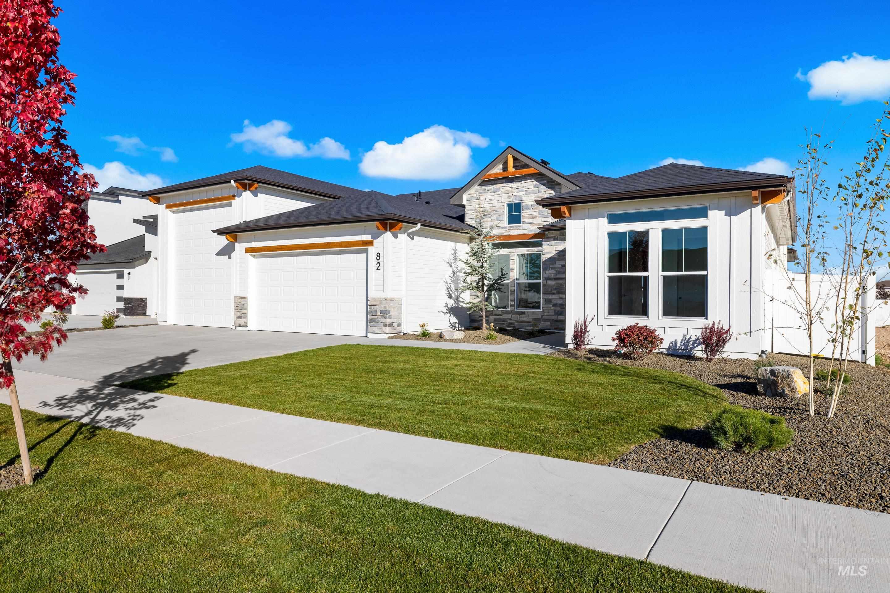 82 E Jarvis St. Property Photo 2