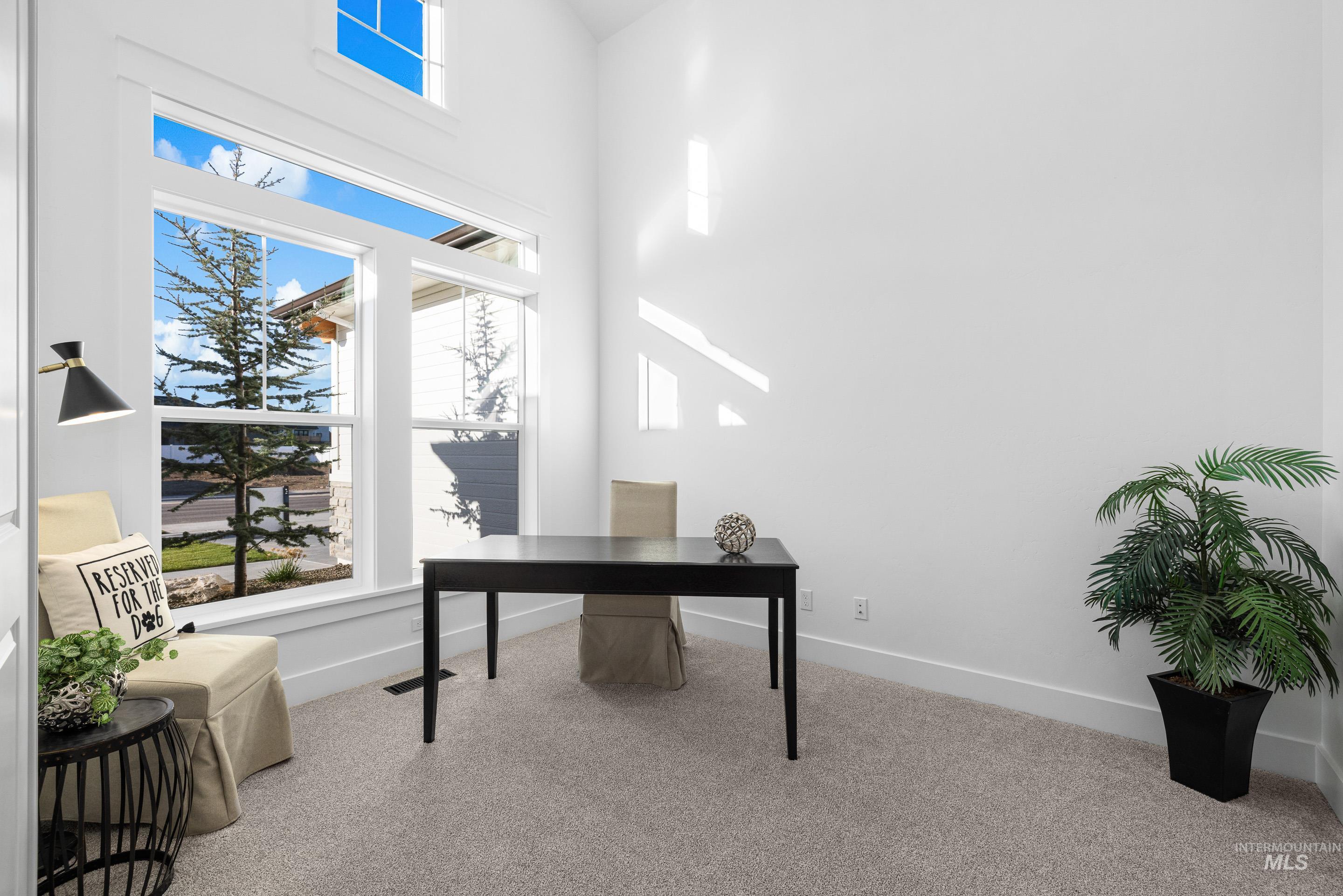 82 E Jarvis St. Property Photo 6