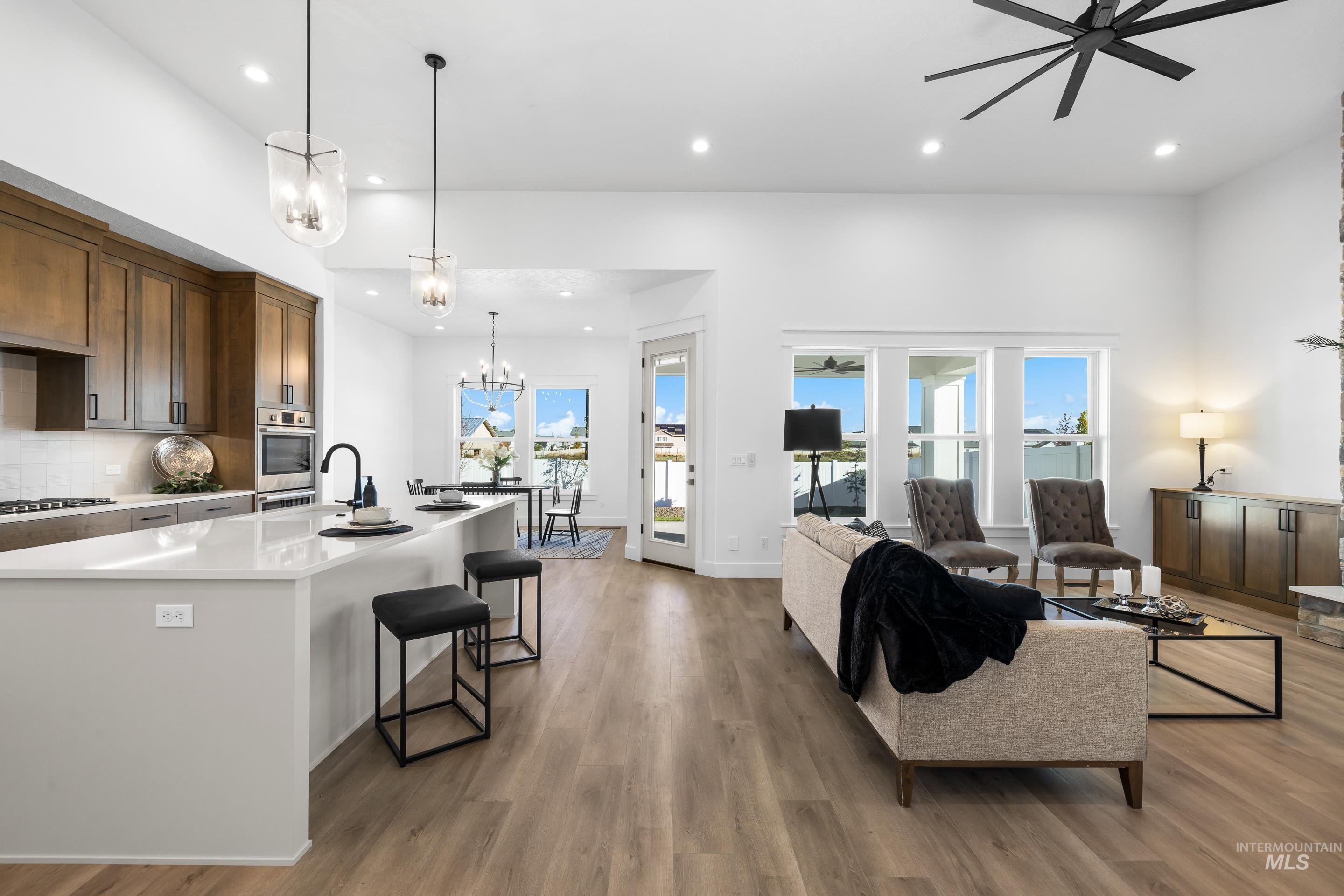 82 E Jarvis St. Property Photo 7