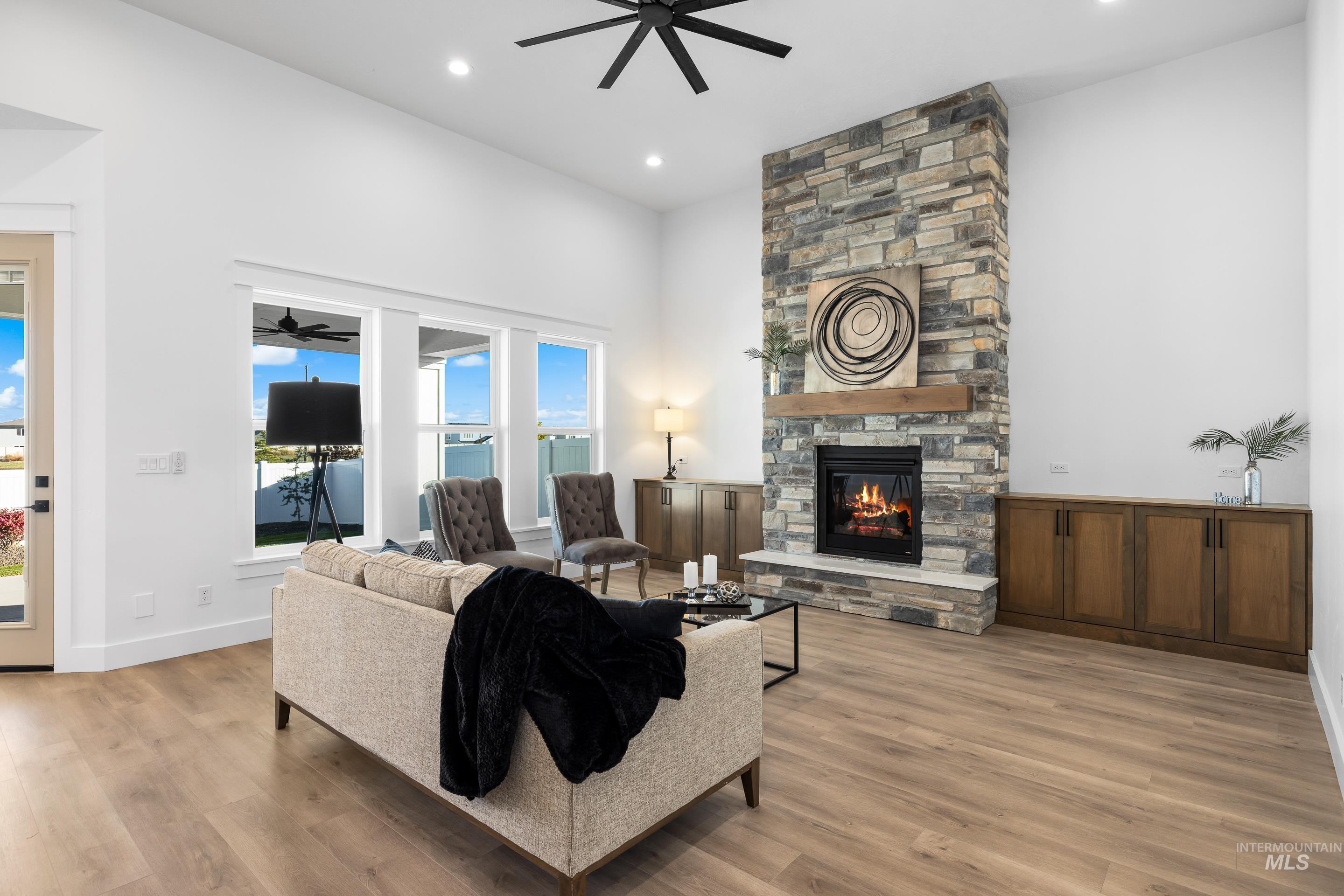 82 E Jarvis St. Property Photo 8