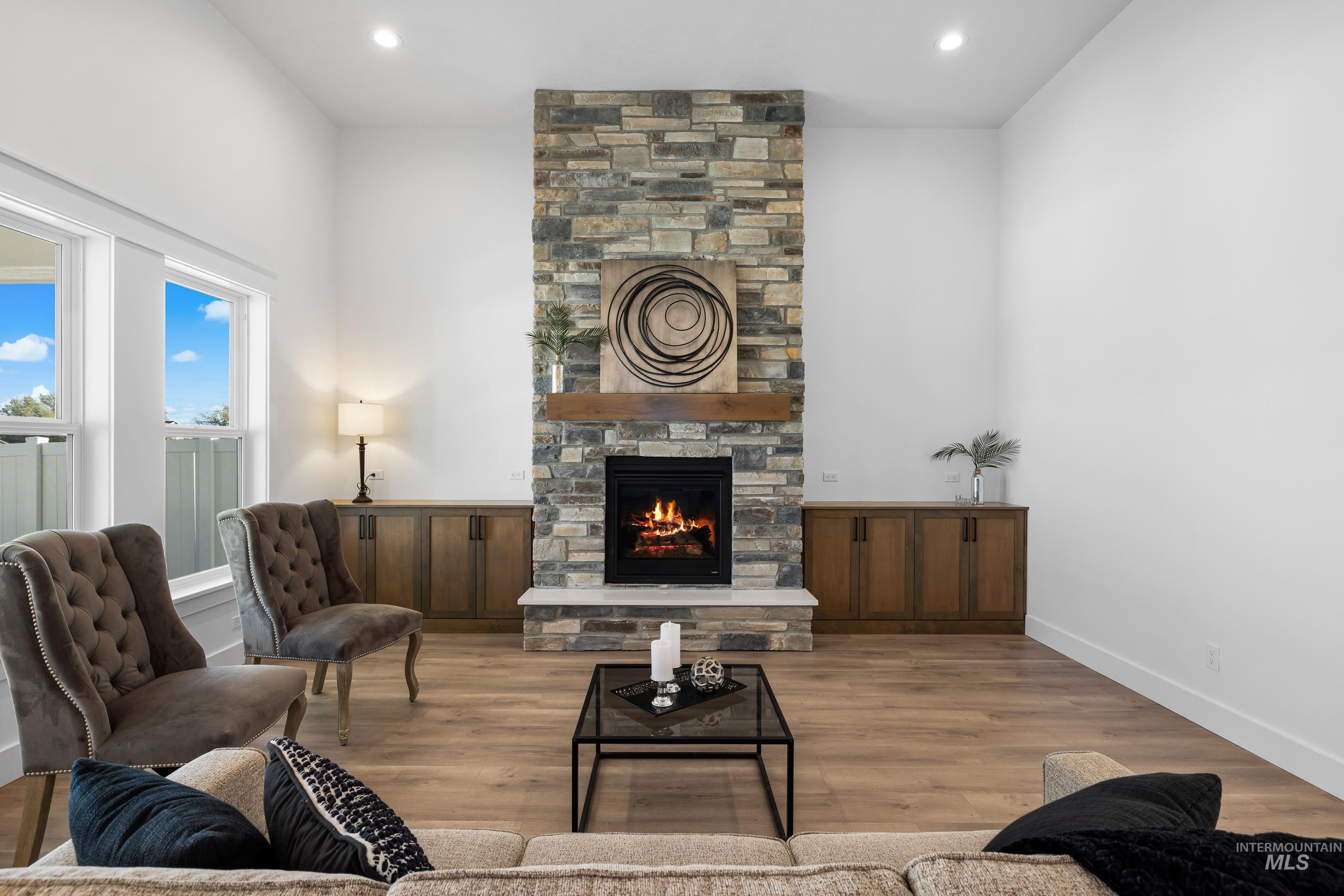 82 E Jarvis St. Property Photo 9