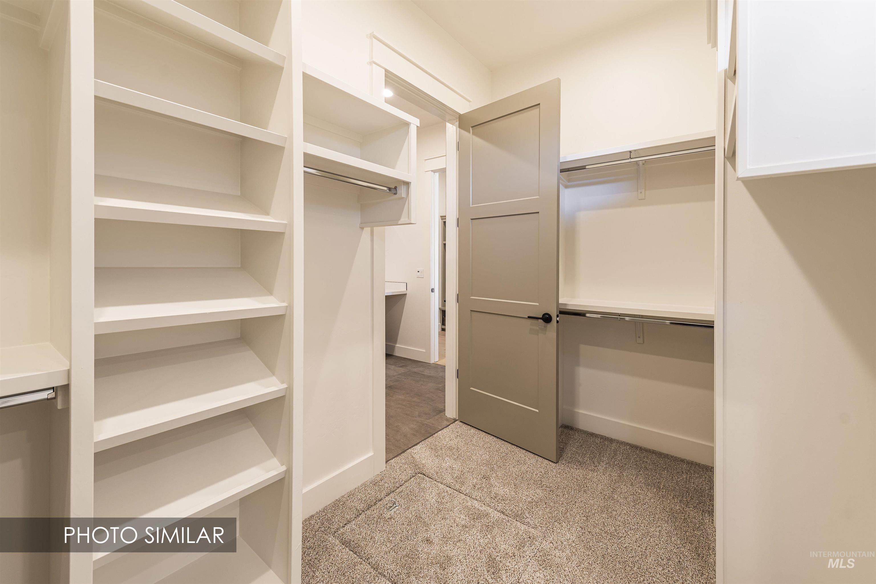 82 E Jarvis St. Property Photo 16