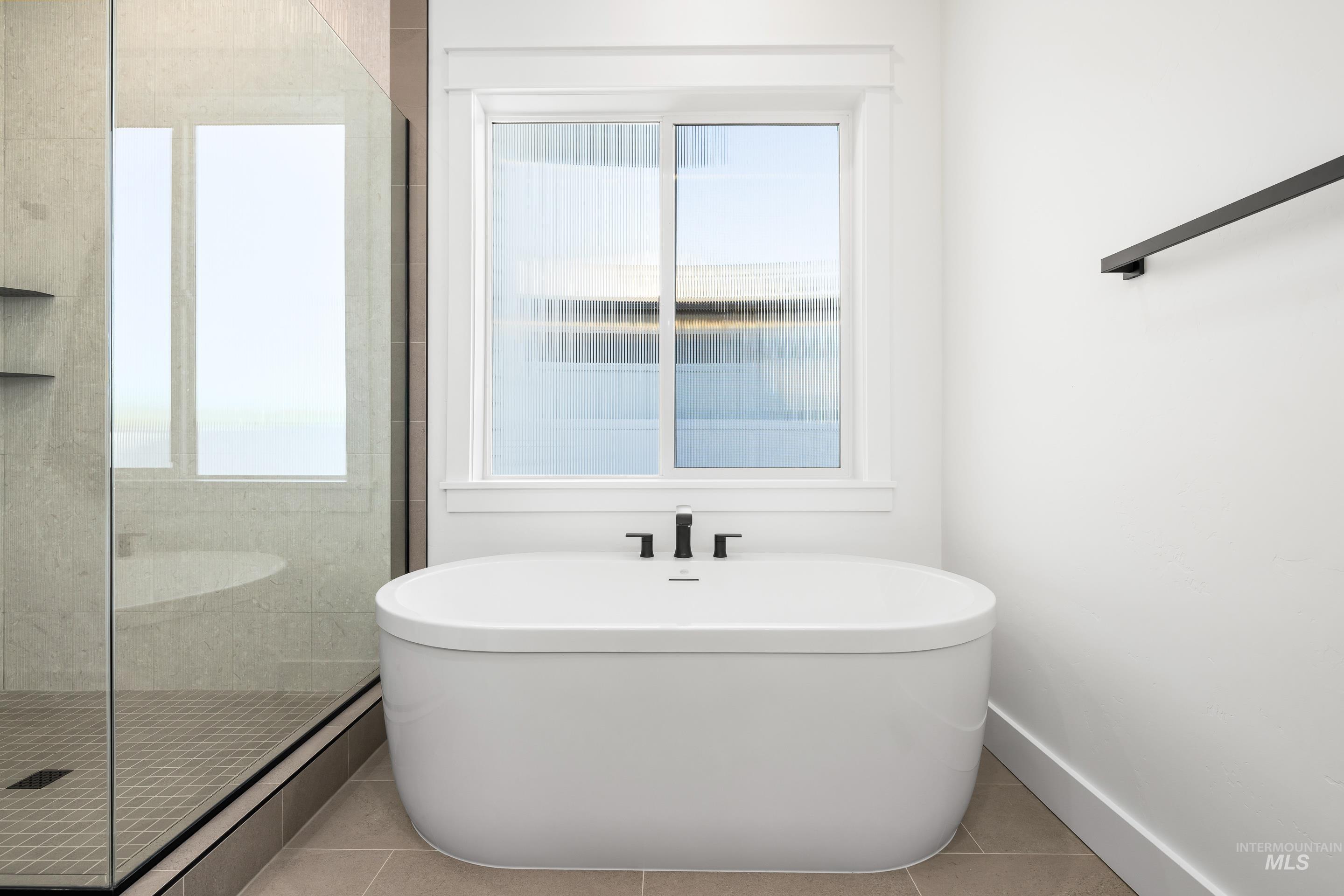 82 E Jarvis St. Property Photo 31