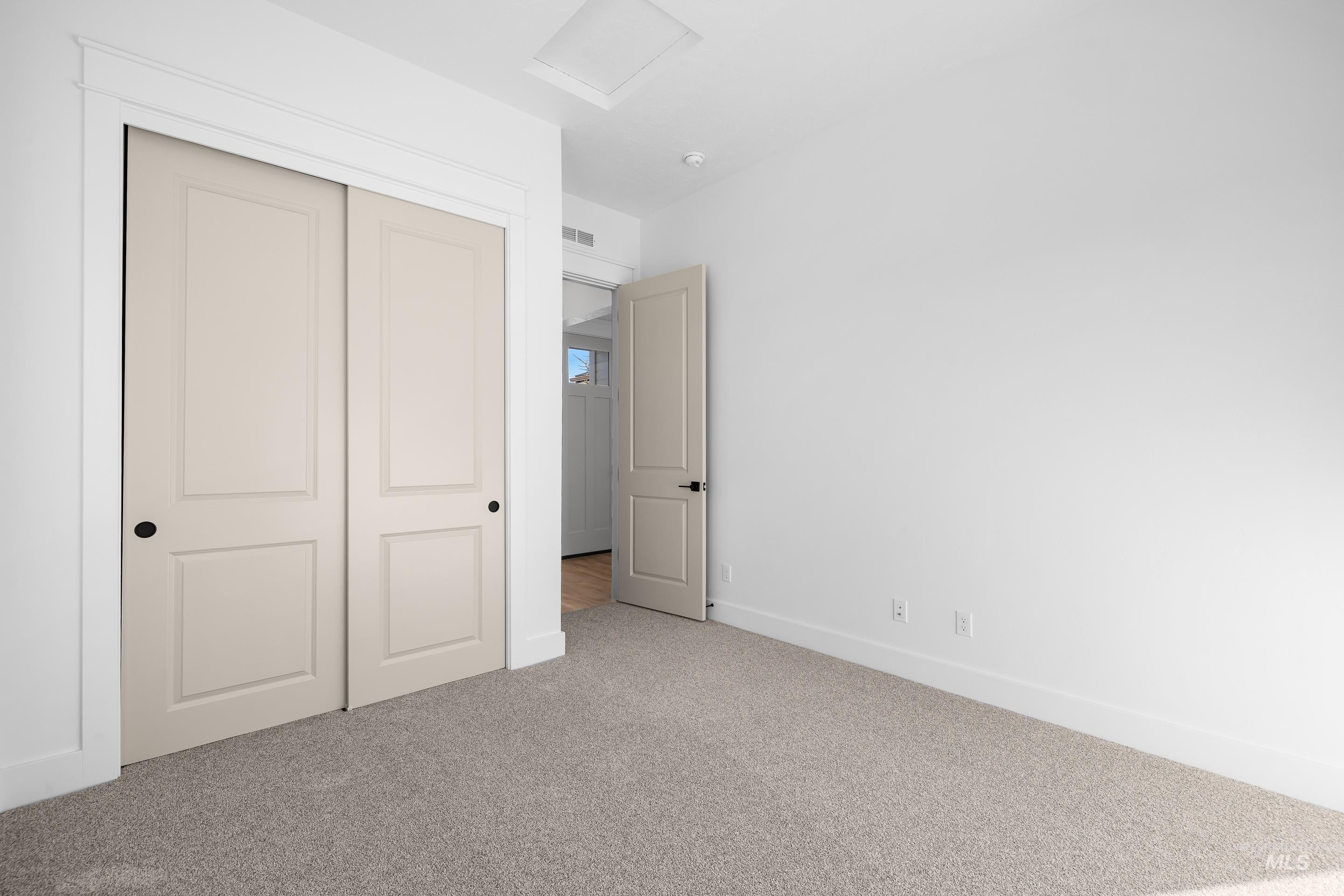 82 E Jarvis St. Property Photo 35