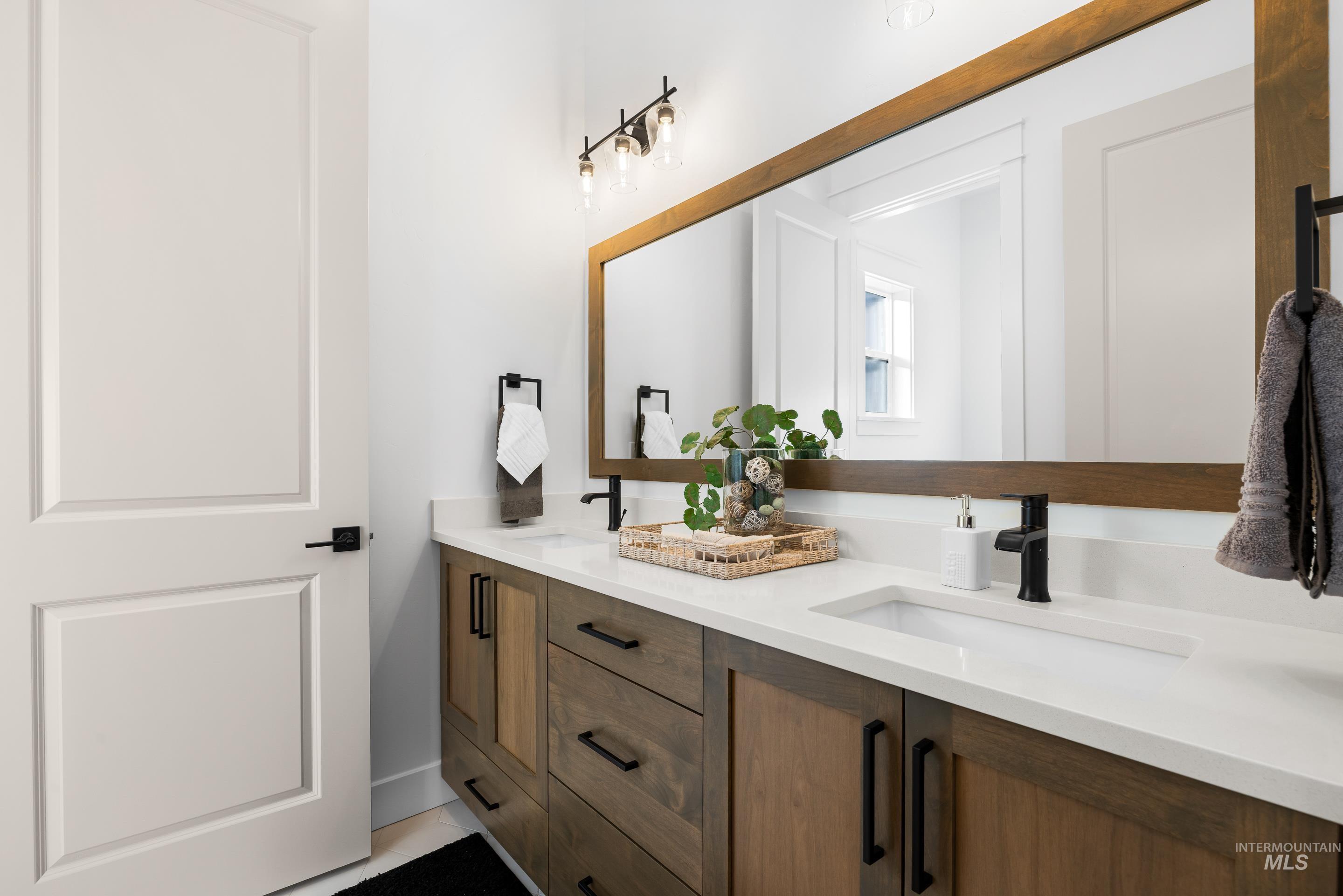 82 E Jarvis St. Property Photo 38