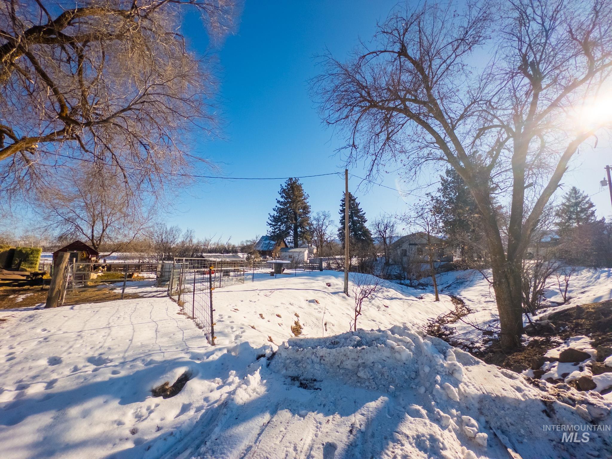 140 S Railroad St Property Photo 39