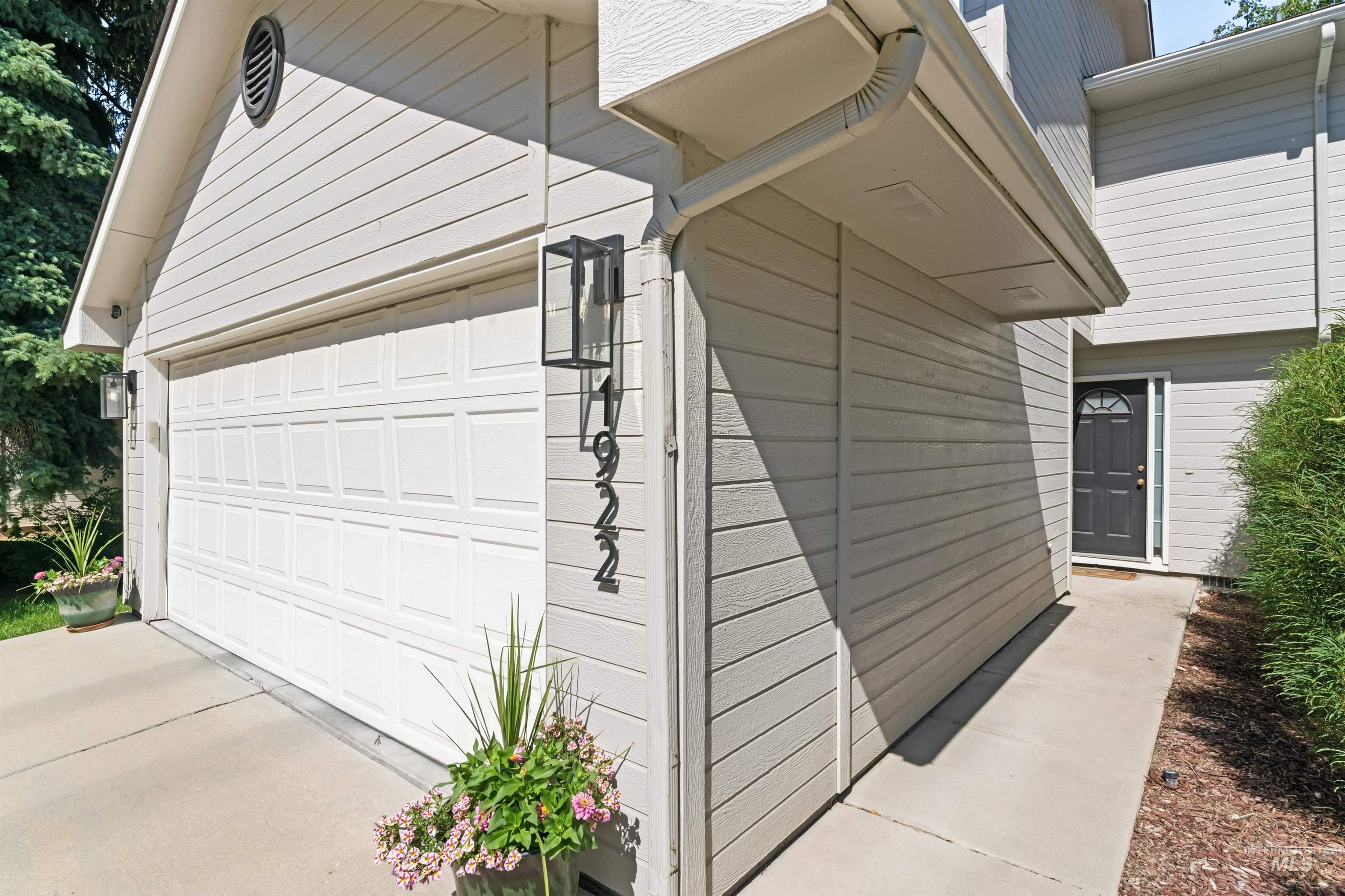 1922 N Westgate Dr. Property Photo 4