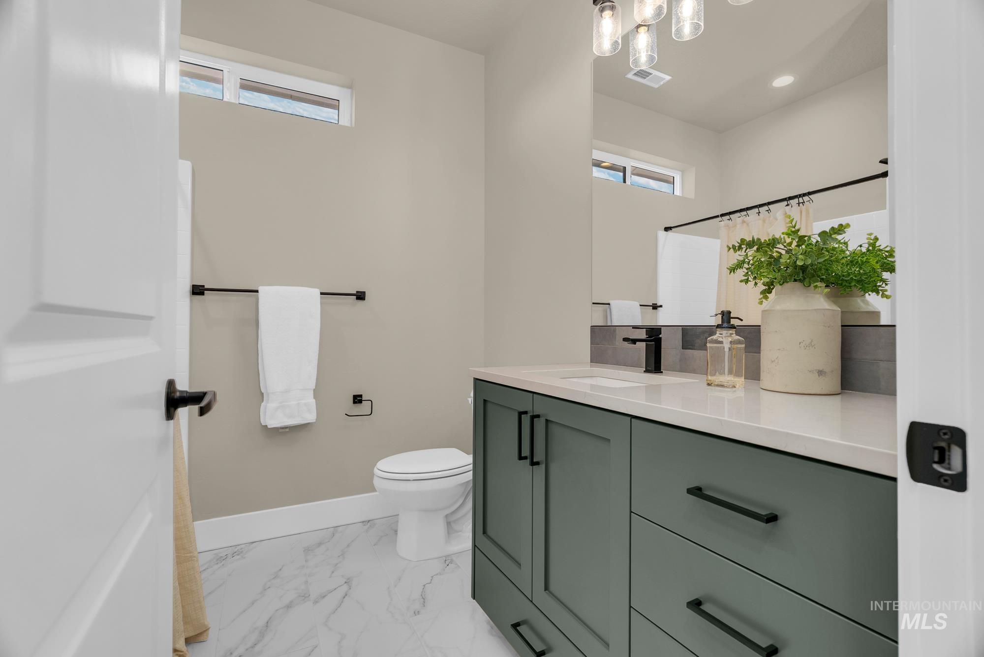 6273 S Binky Ave Property Photo 22