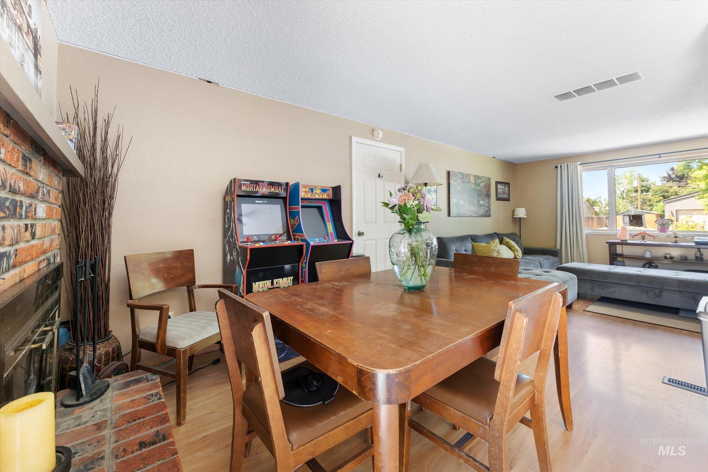 8021 W Hummel Dr, Property Photo 6