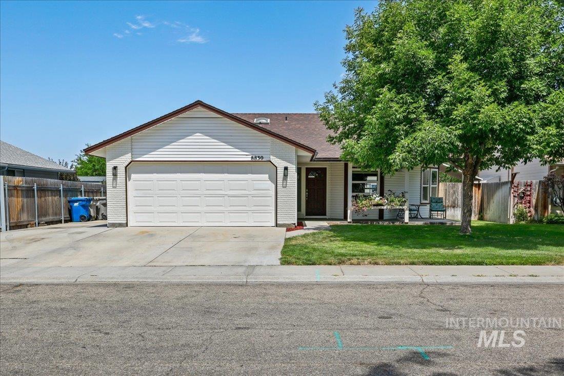 8830 W Lancelot Property Photo 1